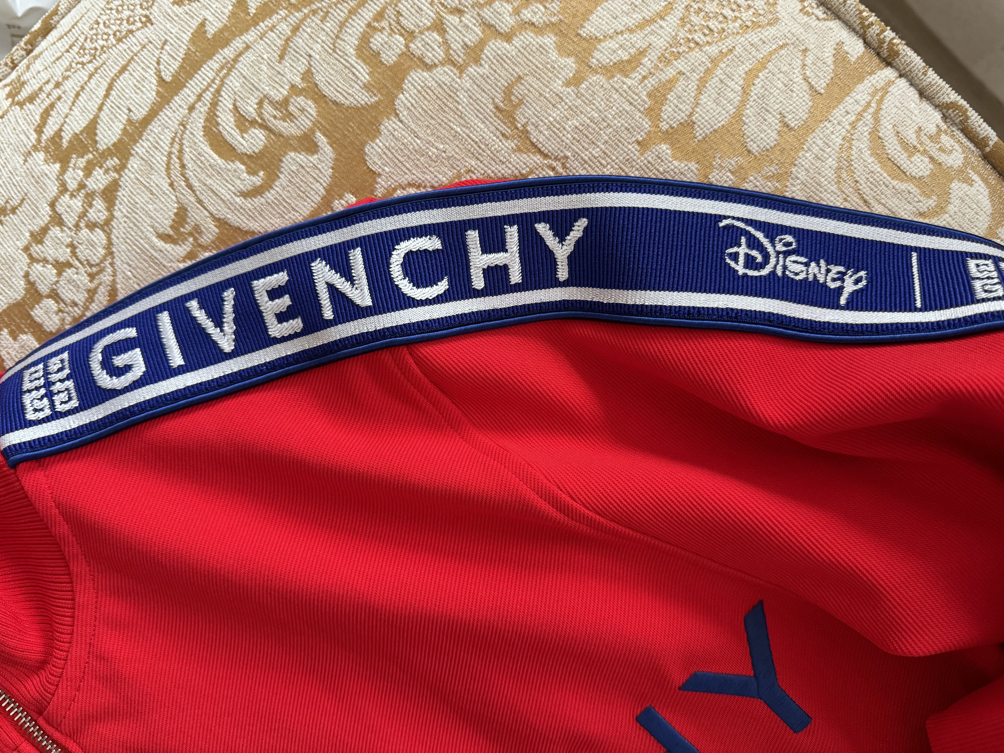 Disney Hoodies Givenchy x Disney Size US M / EU 48-50 / 2 - 5 Thumbnail