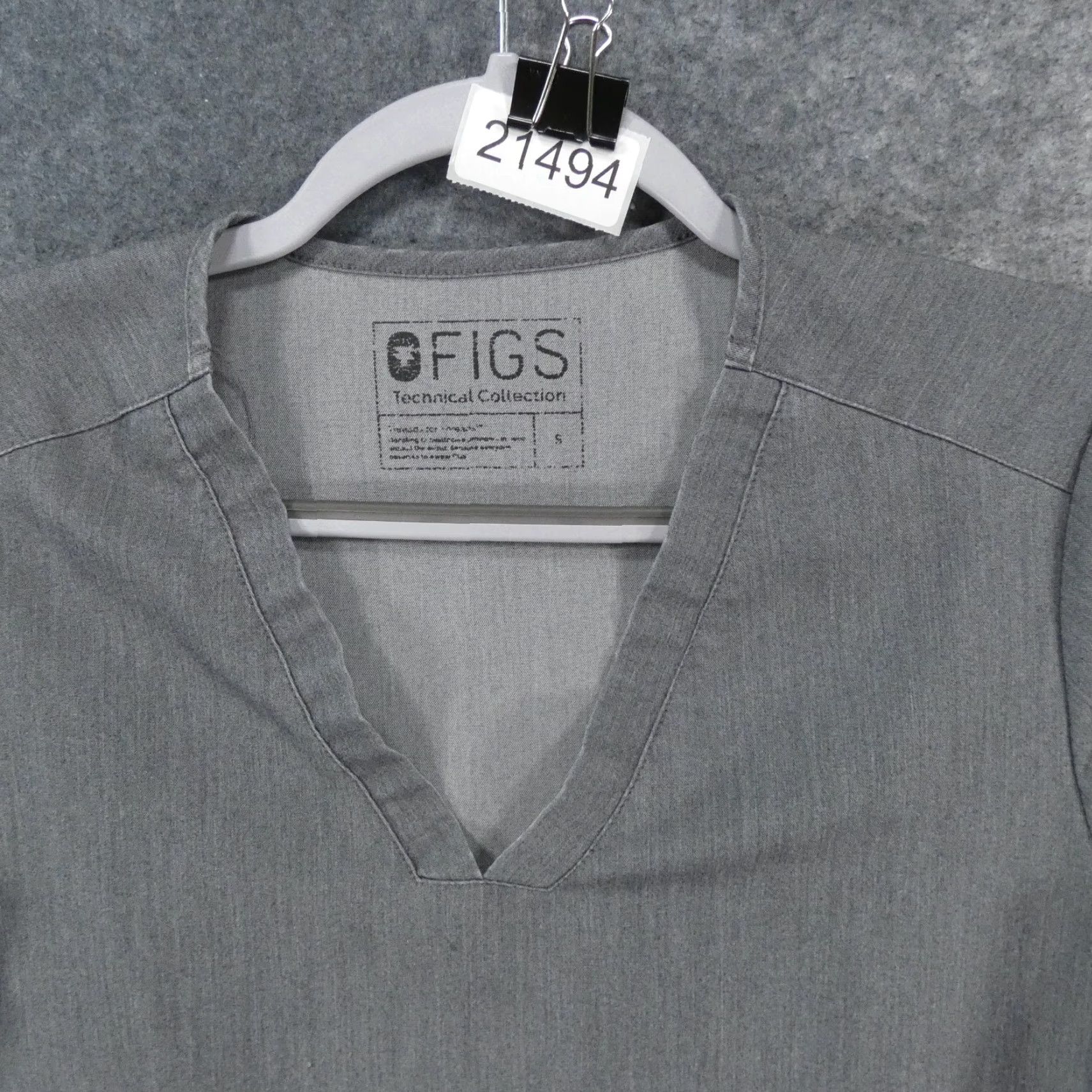 Vintage FIGS Scrub Top Womens Small Short Sleeve Gray w Pockets Size S / US 4 / IT 40 - 2 Thumbnail