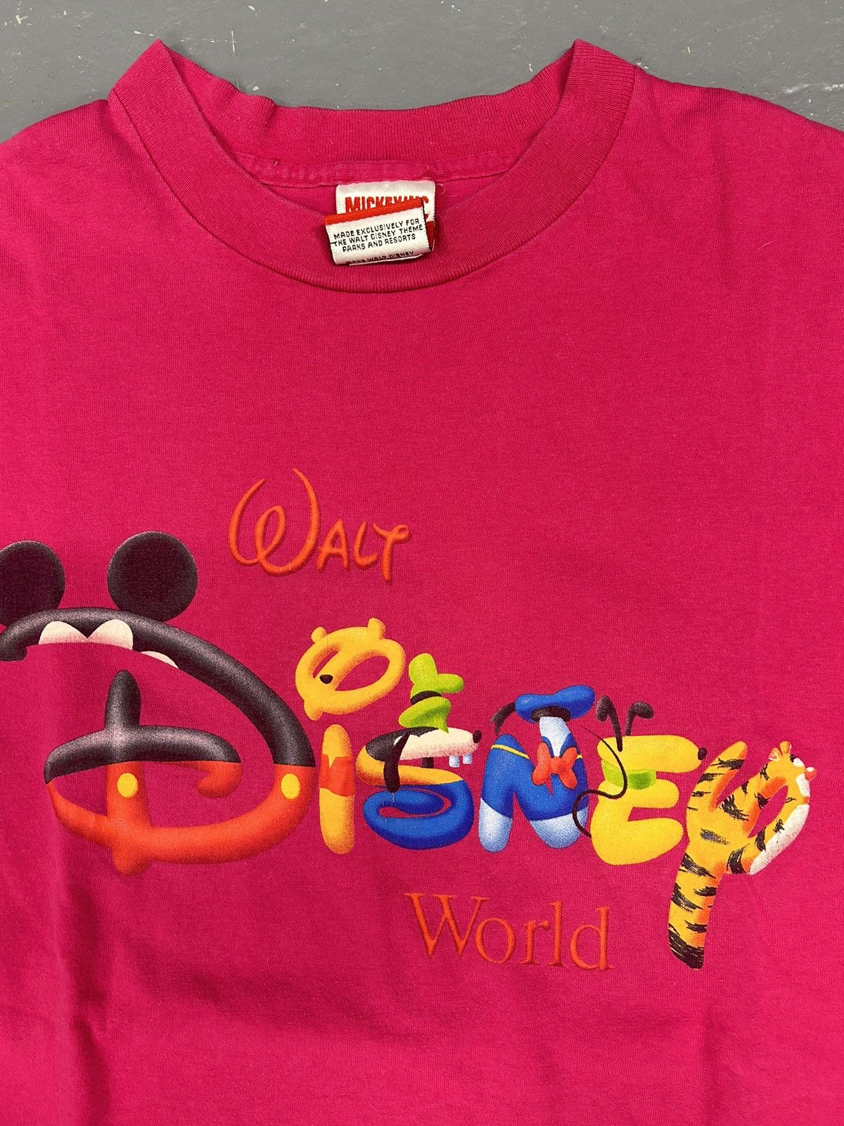 Disney Crazy Vintage 90s Essential Pink Disneyworld Graphic T-Shirt Size US XL / EU 56 / 4 - 2 Thumbnail