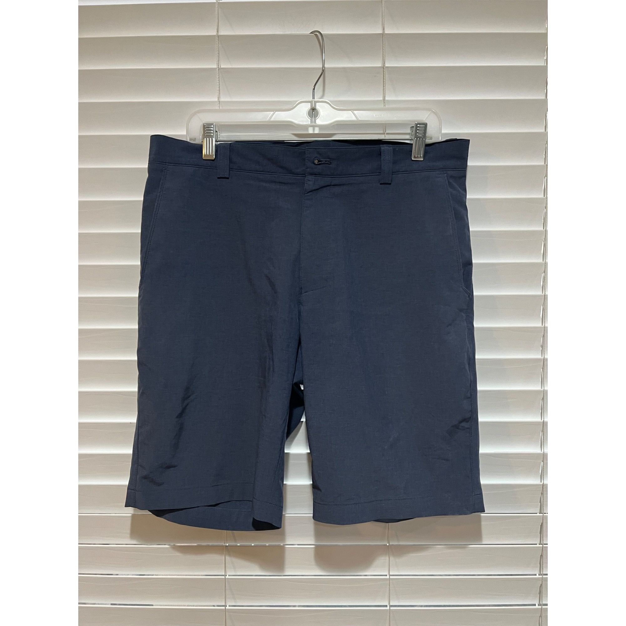 Peter Millar Performance Shorts - Size 33