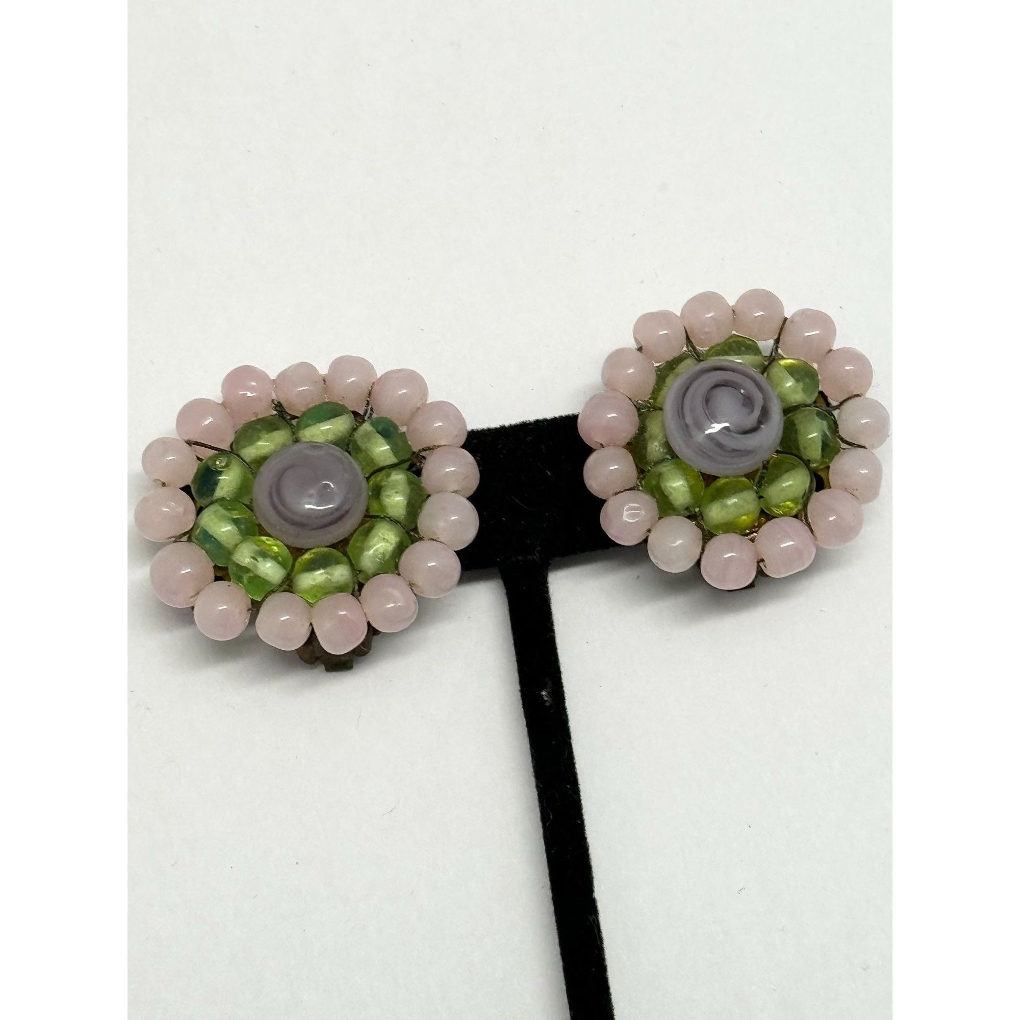 Vintage Vintage Japan pink glass flower circle earrings Size ONE SIZE - 4 Thumbnail