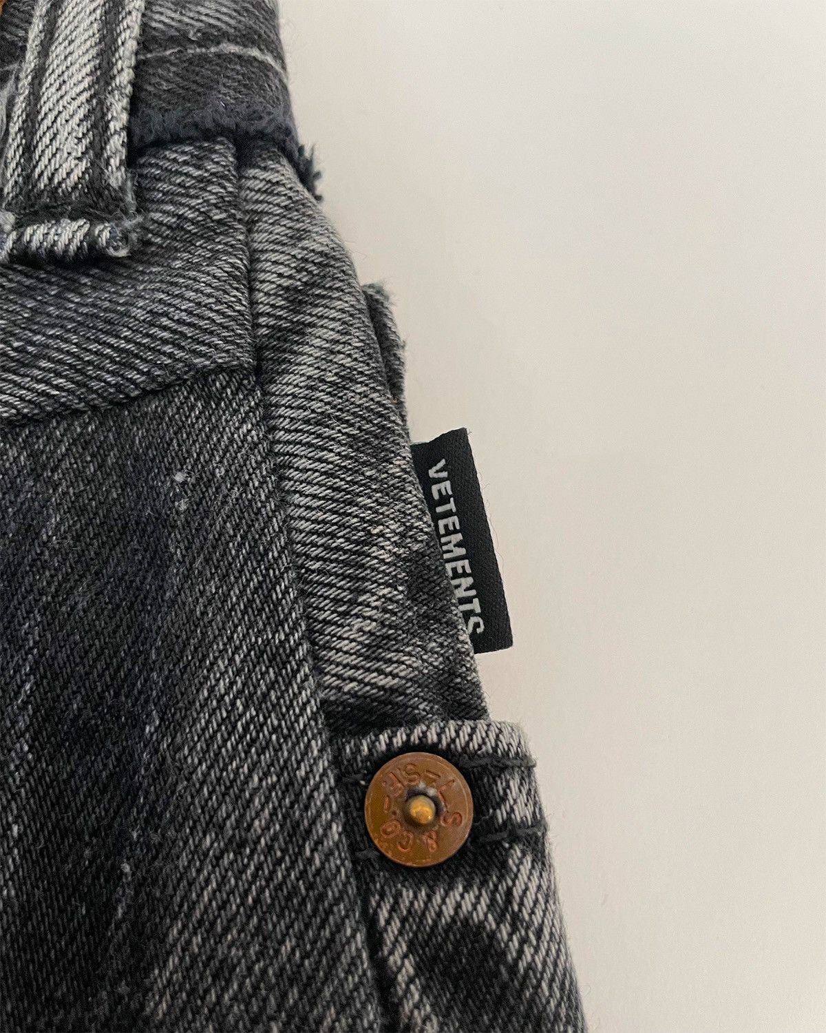 Levi's × Vetements VETEMENTS x LEVI’S SS 17 Restructured Jeans Size US 30 / EU 46 - 9 Thumbnail
