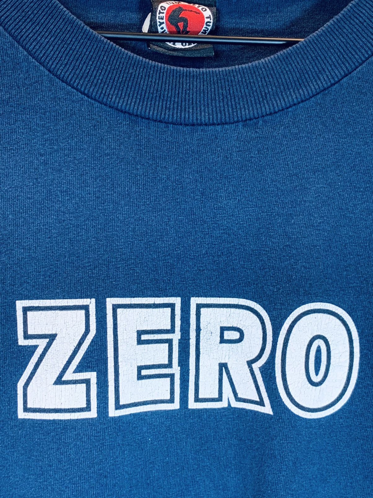 Vintage *RARE* Vintage ZERO Skateboards OG Logo Tum Yeto Skate Shirt Size US L / EU 52-54 / 3 - 3 Thumbnail