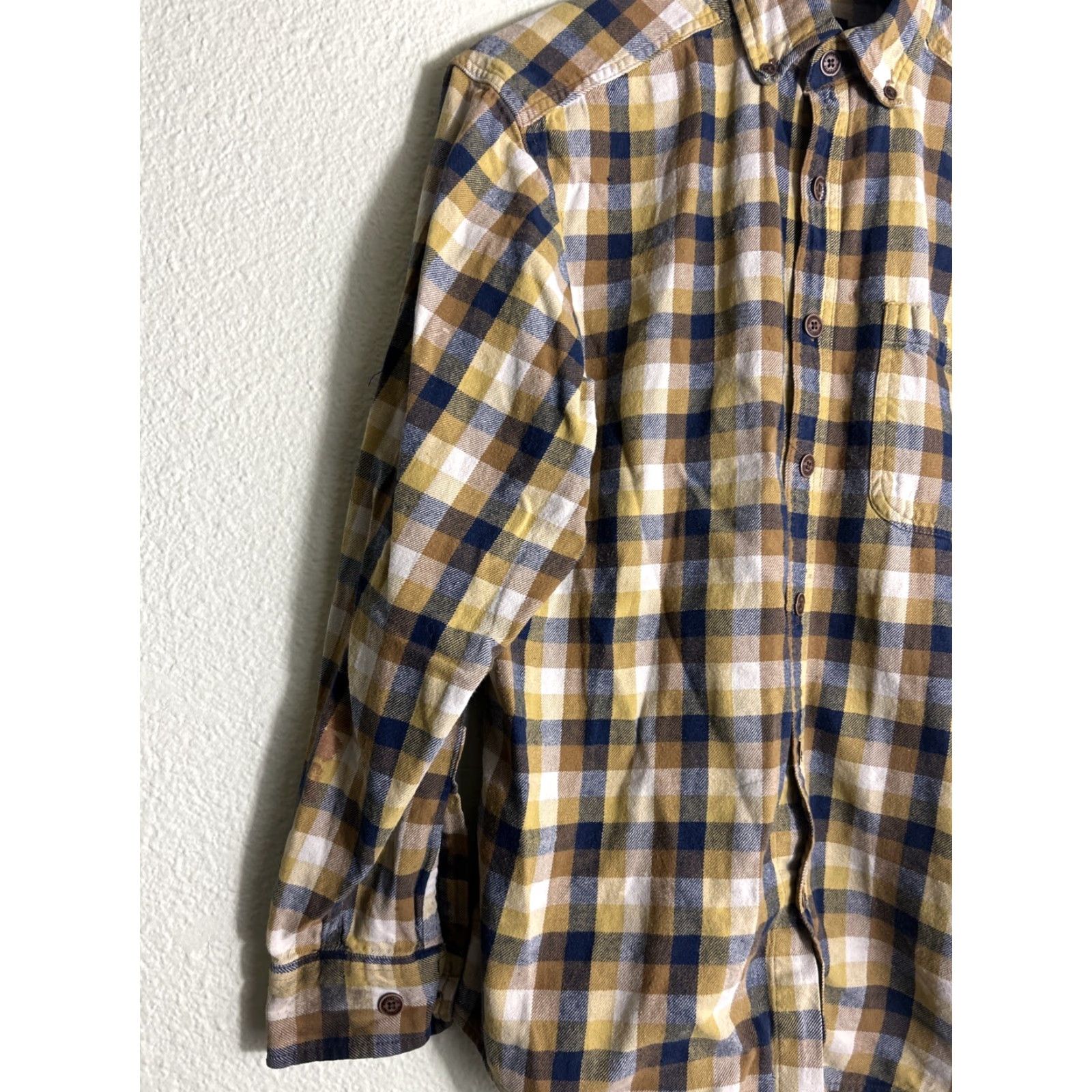 Vintage Wolverine Shirt Plaid Button-Up Long Sleeve Brown Beige M Mens Button-Down Collar 21” Chest 30” Length Flaw Button Broken Half Size US M / EU 48-50 / 2 - 2 Thumbnail