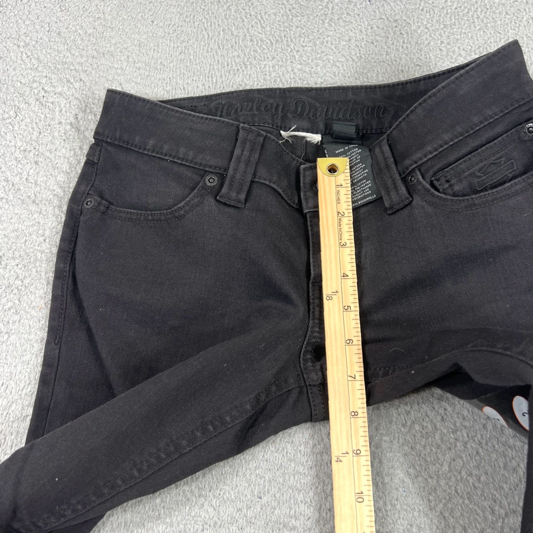 Harley Davidson Harley-Davidson Womens Jeans Skinny Fit Black 2 Pocket Zipper Button Logo 5-Pocket Denim Cotton Blend Inseam 30 Regular Slim Leg Casual Mens? Women? Size 26" / US 2 / IT 38 - 4 Thumbnail
