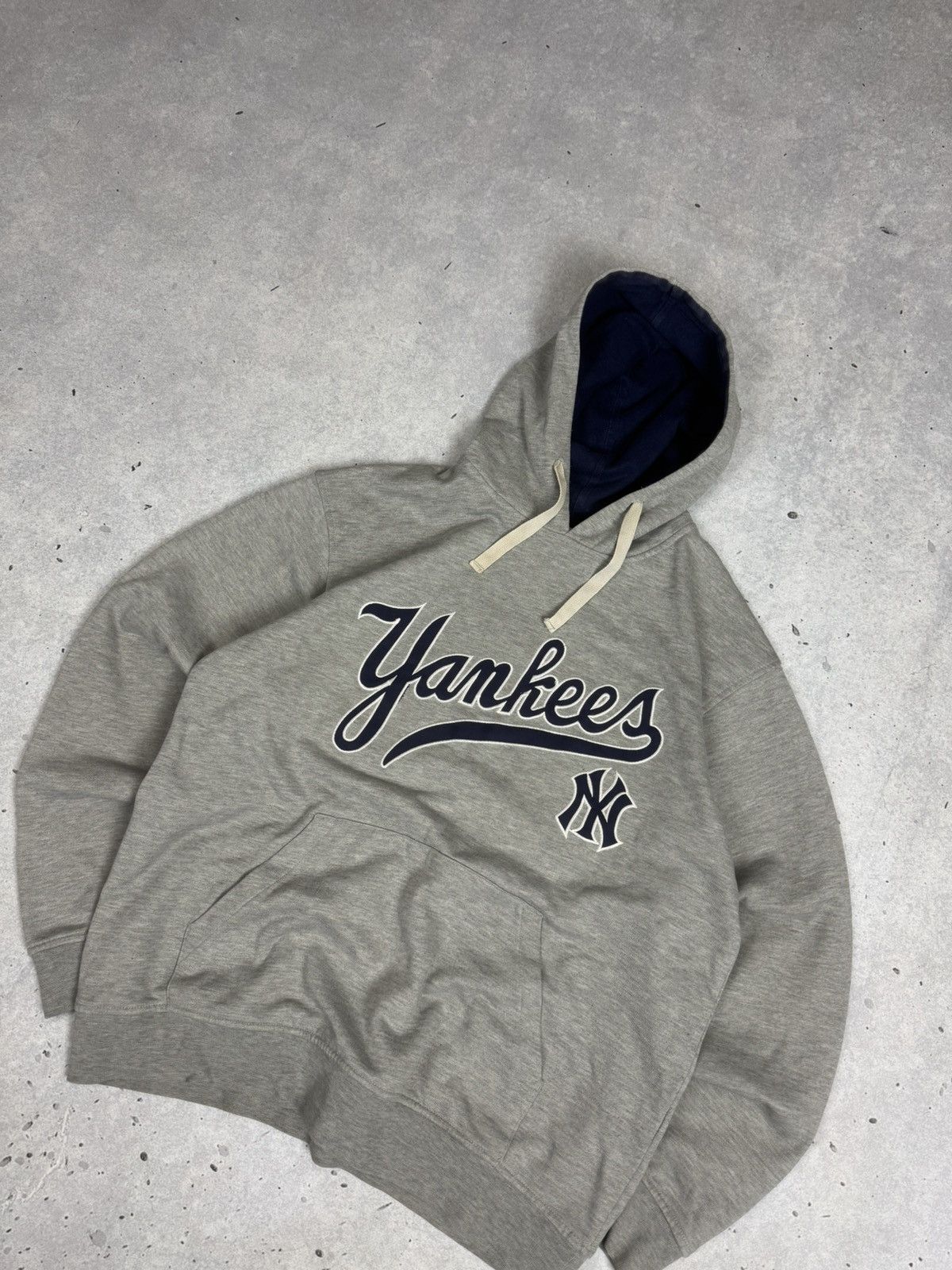 New York Yankees Vintage New York Yankees Spell Out Hoodie Size US XL / EU 56 / 4 - 3 Thumbnail