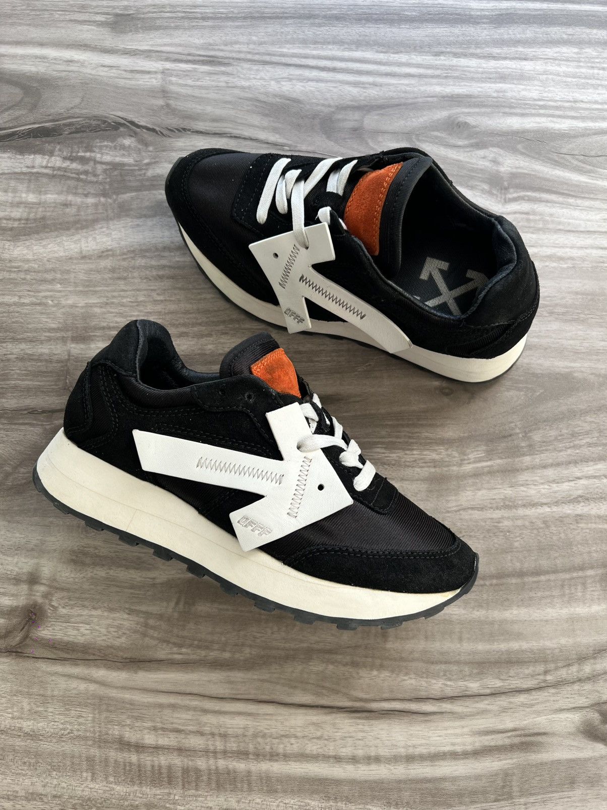 Off-White Off-White HG Runner Size 5.5 (EU 36 Womens) Size US 5.5 / IT 35.5 - 1 Thumbnail