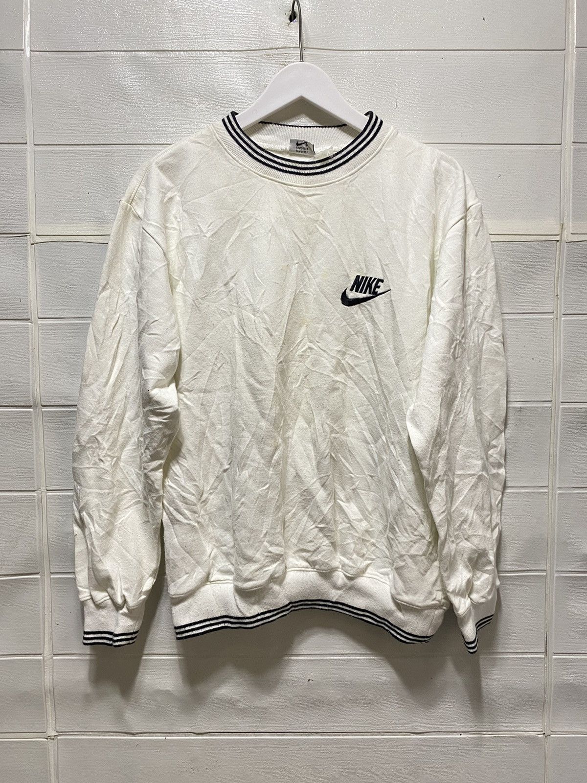 Nike Nike Vintage Crewneck Size US M / EU 48-50 / 2 - 1 Thumbnail