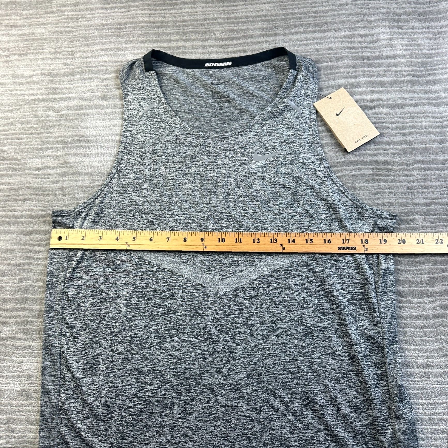 Nike NEW Nike Shirt Mens Medium Gray Rise 365 Tank Top Gym Training Marathon Dri Fit Size US M / EU 48-50 / 2 - 6 Thumbnail