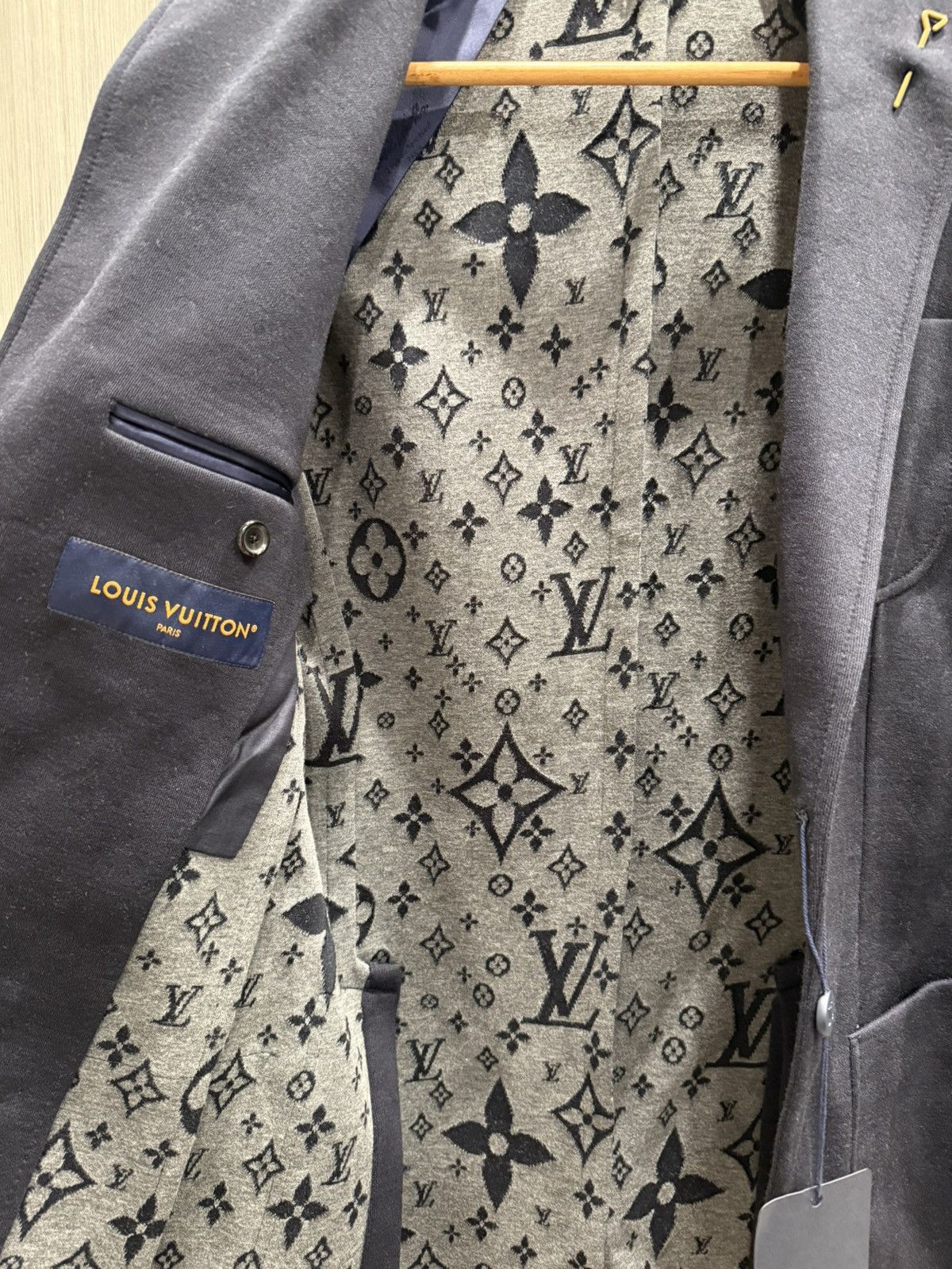 Louis Vuitton Louis Vuitton Staples Edition Monogram Fitted Jacket Size US S / EU 44-46 / 1 - 9 Thumbnail