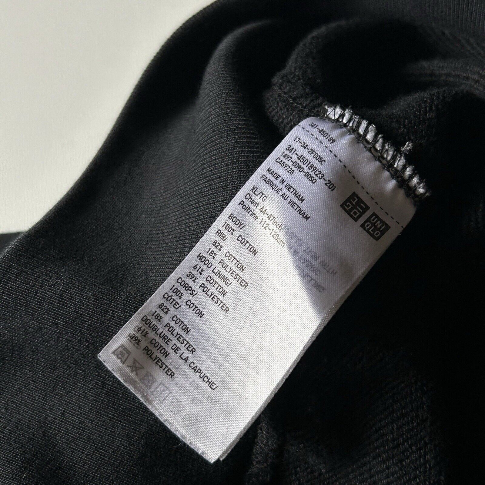 Uniqlo Uniqlo Black Blank Basic Zip Up Hoodie Men's XL Black Faded Size US XL / EU 56 / 4 - 7 Thumbnail