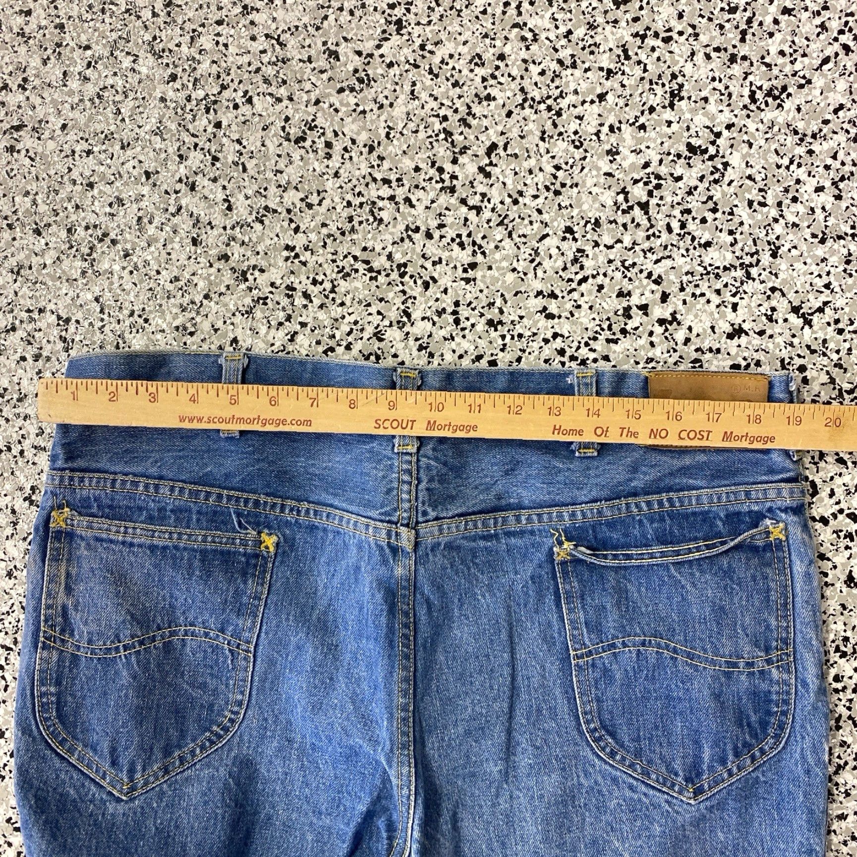Lee VINTAGE Lee Riders Jeans 36x31 Slim Men 80s Straight Denim Blue Brown Button Zipper Logo 80s Classic Fit Lee 31in Inseam Size US 36 / EU 52 - 4 Thumbnail