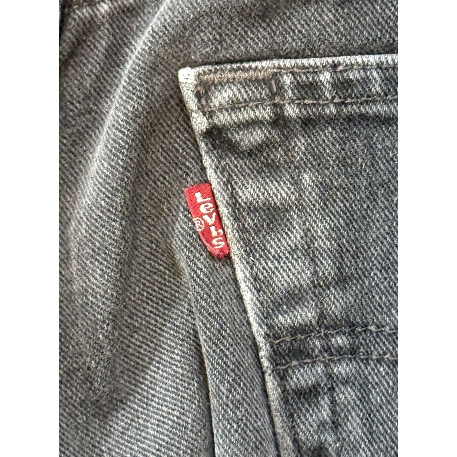 Levi's VINTAGE Levi’s 505 Denim Jeans Distressed Cropped Black 30x25 USA 90s Grunge Hip Hop Straight Size US 30 / EU 46 - 6 Thumbnail