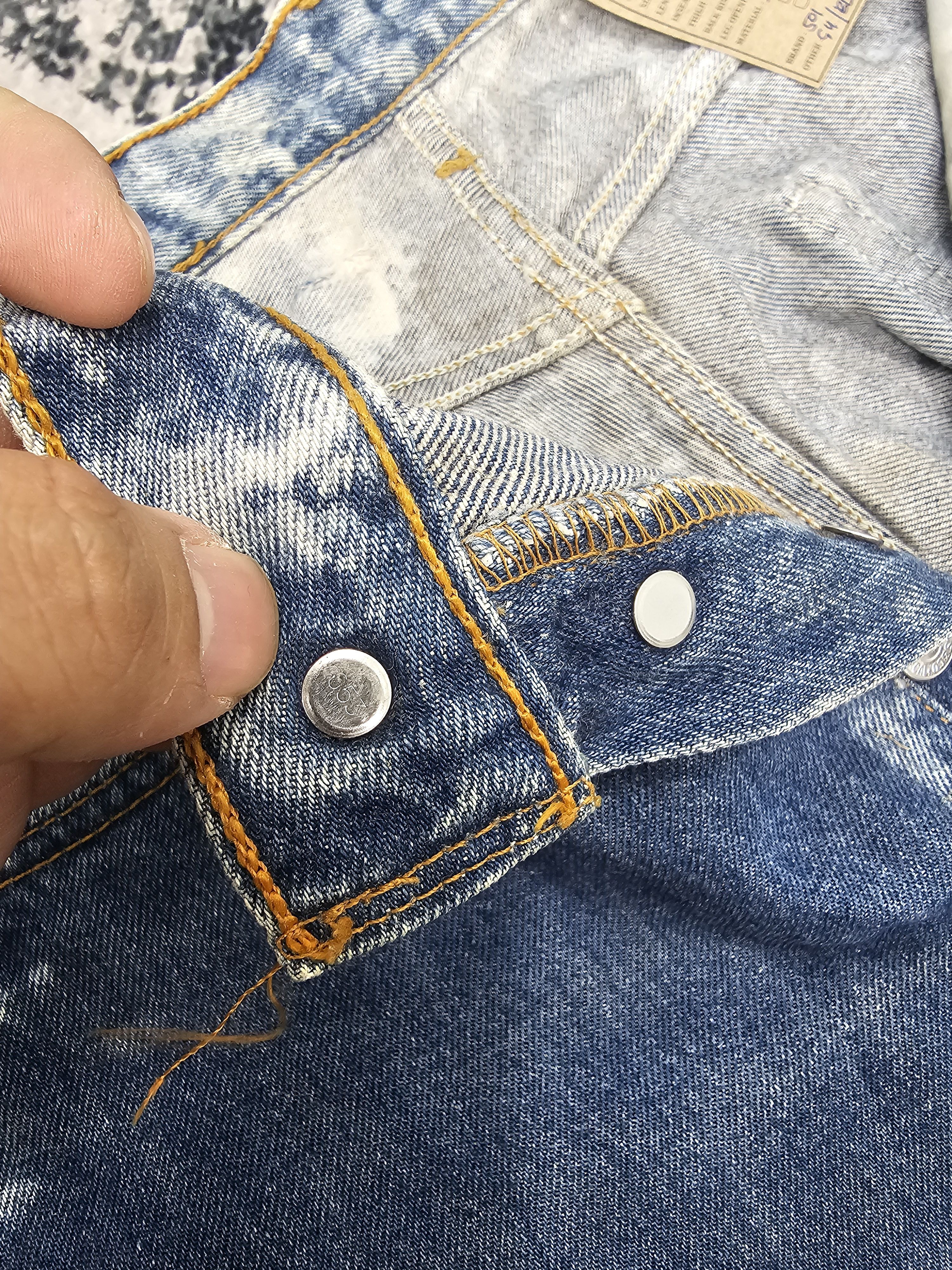 Levi's Vintage Clothing Vitg90's LEVIS 501 Bleached Effect Jeans Made In USA L0554 Size US 29 - 14 Thumbnail
