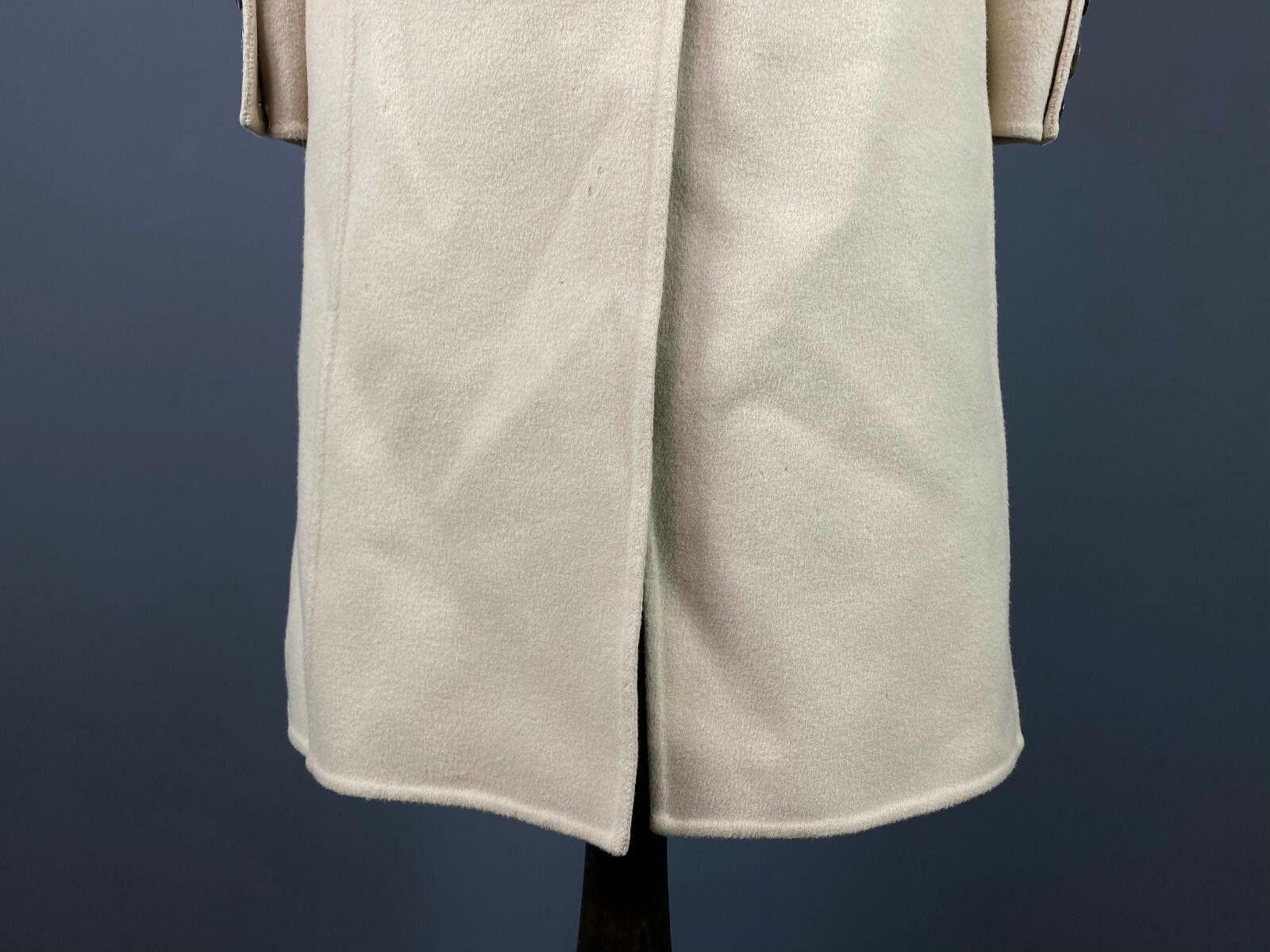 Designer Ladies Burberry London Beige Wool Button Down Coat Size 52 Size M / US 6-8 / IT 42-44 - 9 Thumbnail
