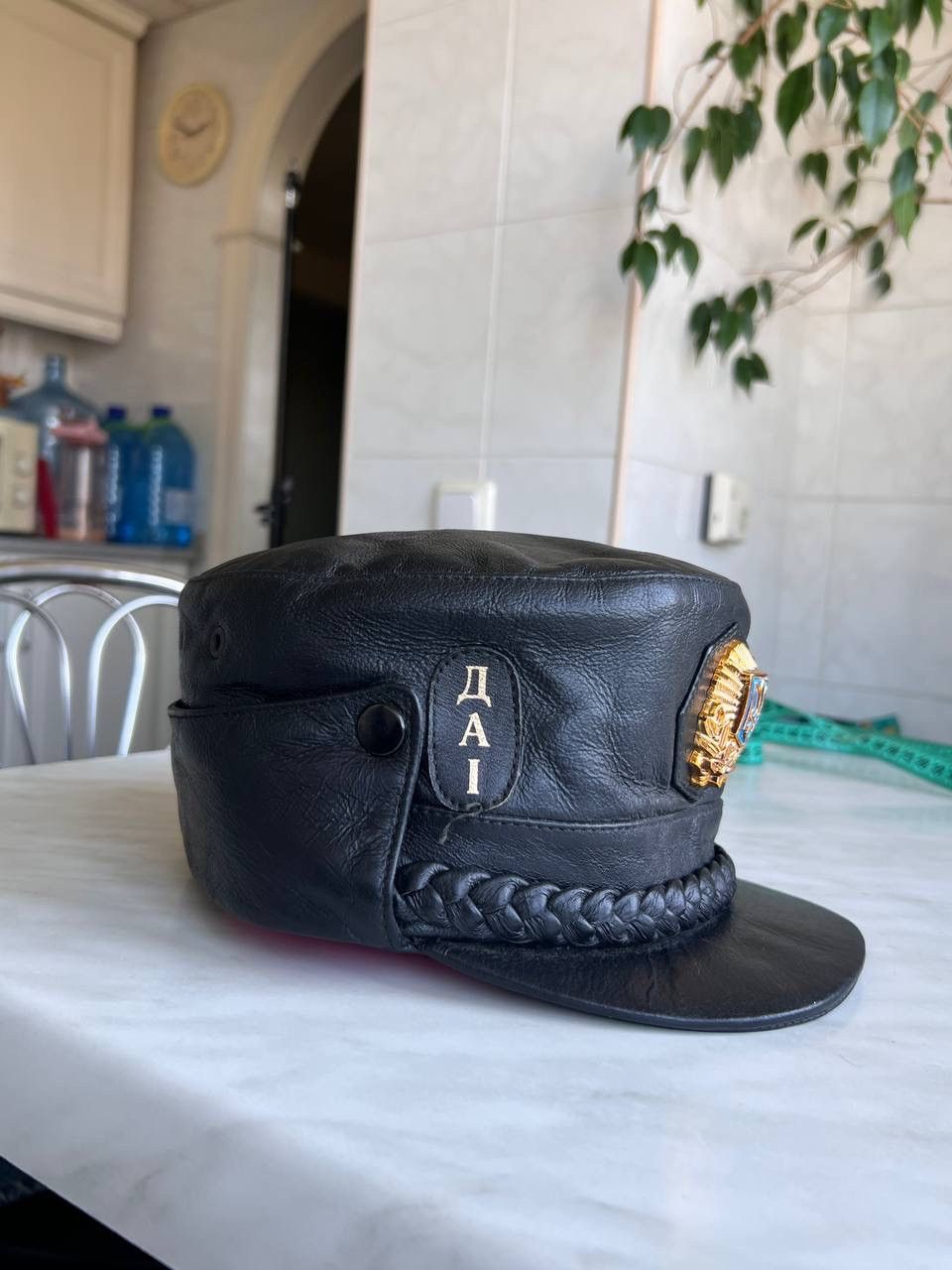Vintage Mens vintage Leather Captain's cap Ukrainian Police 2001 Y2K Size ONE SIZE - 10 Thumbnail