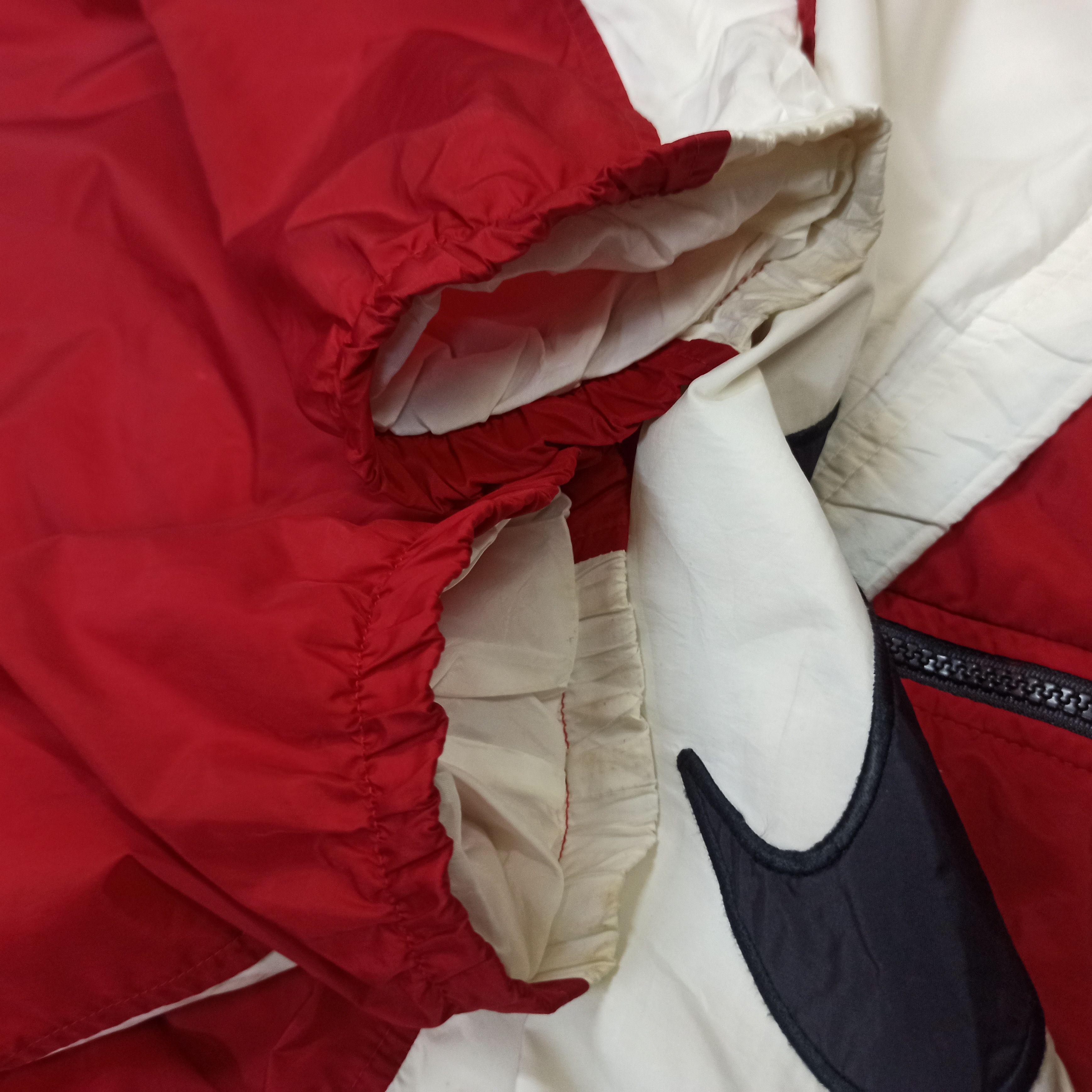 Nike Vintage Nike Windbreaker Jacket Big Logo Spells Out Size US M / EU 48-50 / 2 - 6 Thumbnail