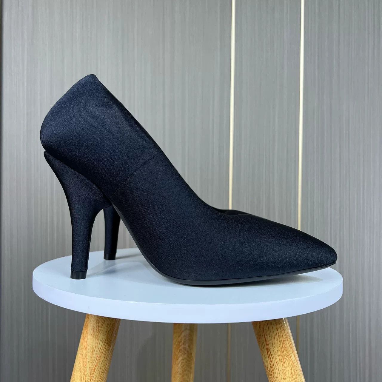 Balenciaga balenciaga high heel shoes in black Size US 6 / IT 36 - 1 Thumbnail