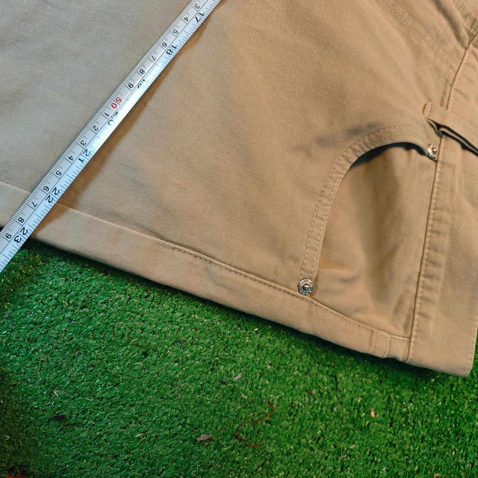 Hugo Boss Vintage Hugo Boss Pants Mens 36x34 Beige Straight Baggy Size US 36 / EU 52 - 13 Thumbnail