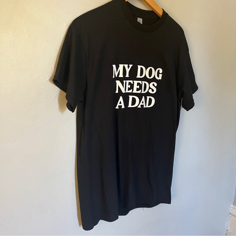 Gildan Crewneck Funny Gift for Women Medium My Dog Needs A Dad Size M / US 6-8 / IT 42-44 - 3 Thumbnail