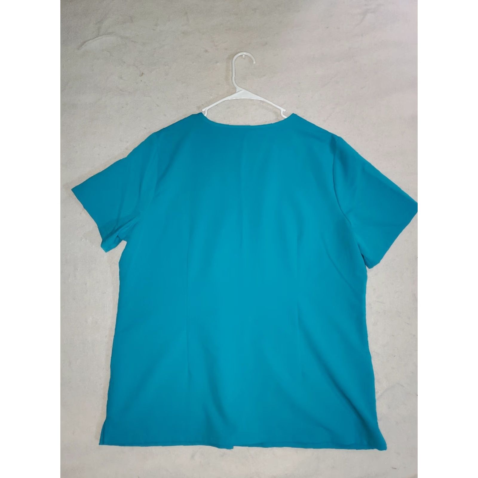X-LARGE FIGS Technical Collection Blue Casma 3 Pocket Scrub Top Women X-Large Size XL / US 12-14 / IT 48-50 - 6 Thumbnail