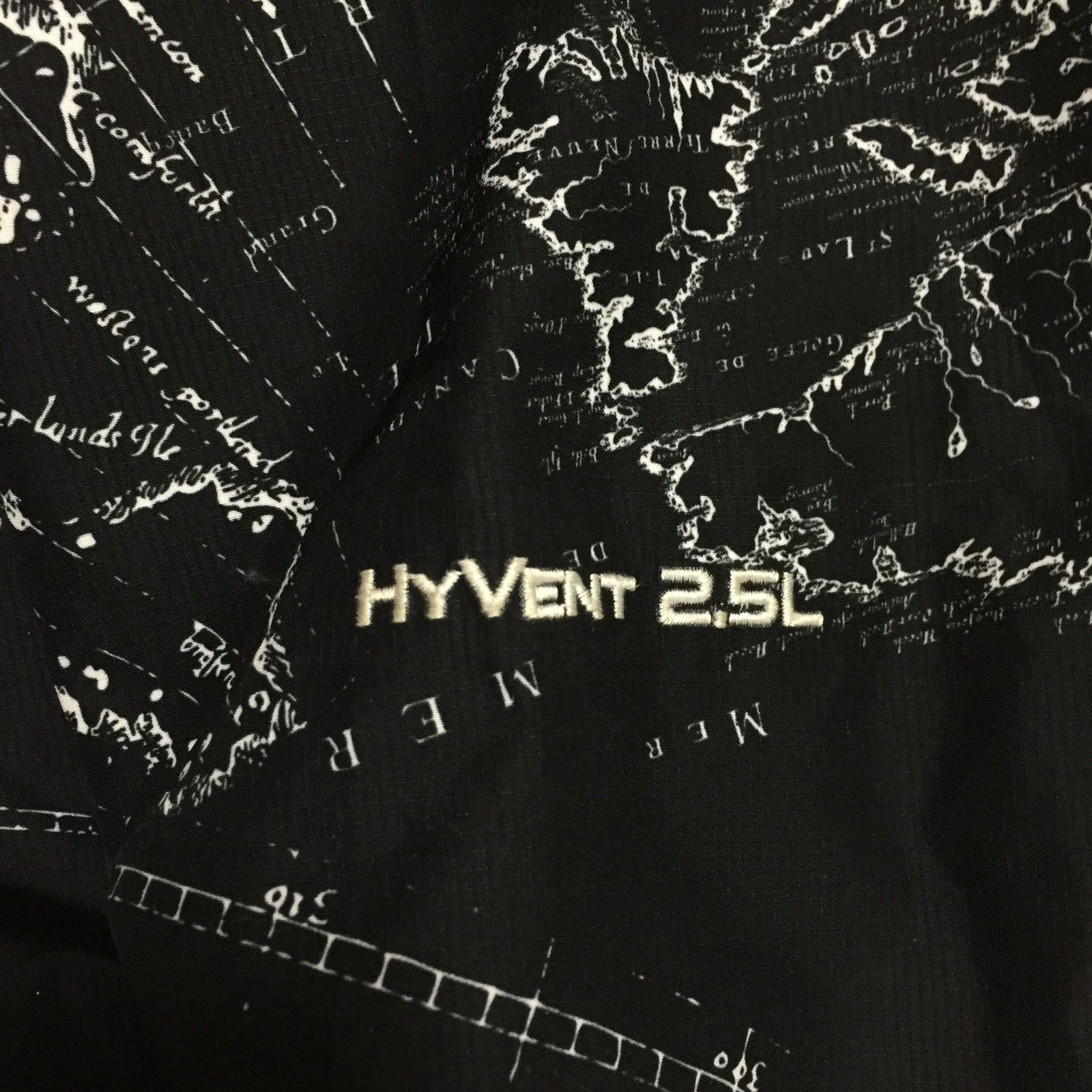 Supreme 2012 Supreme x The North Face Venture Black Mountain Light Size US M / EU 48-50 / 2 - 4 Thumbnail