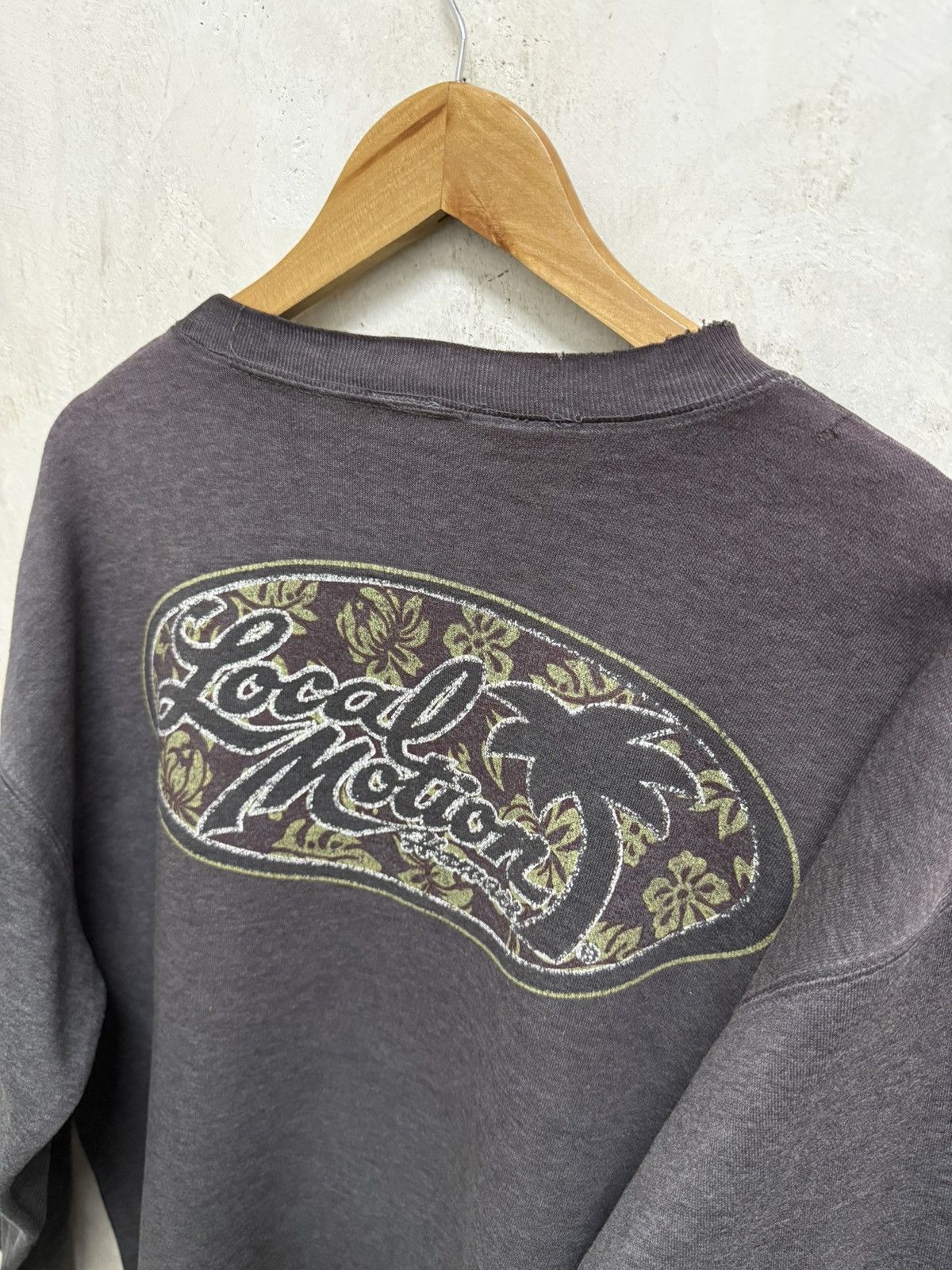 Vintage Vintage 90s Sun Faded Local Motion Distressed Sweatshirt Size US XL / EU 56 / 4 - 3 Thumbnail