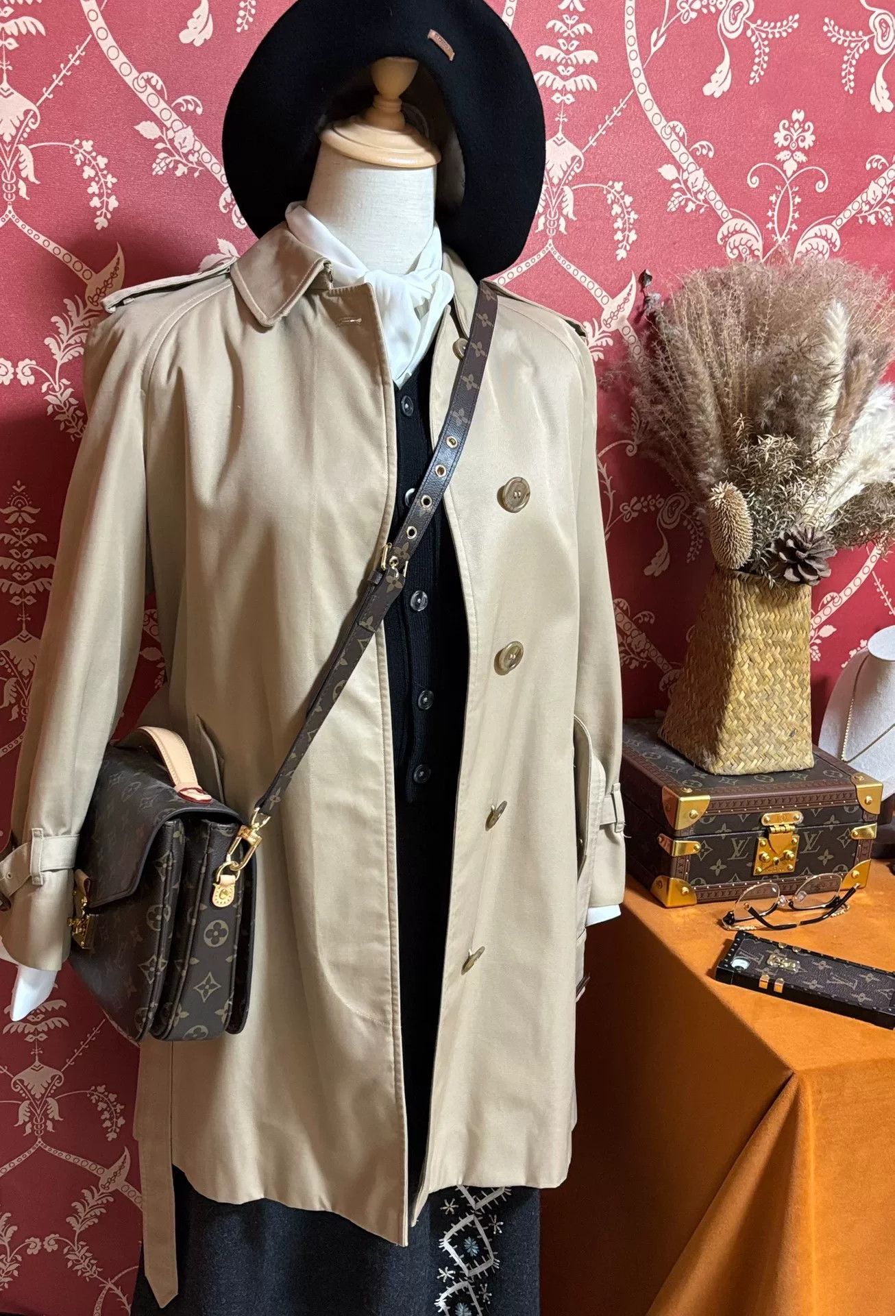 Burberry Burberry Nova Trench Coat Size S / US 4 / IT 40 - 1 Thumbnail