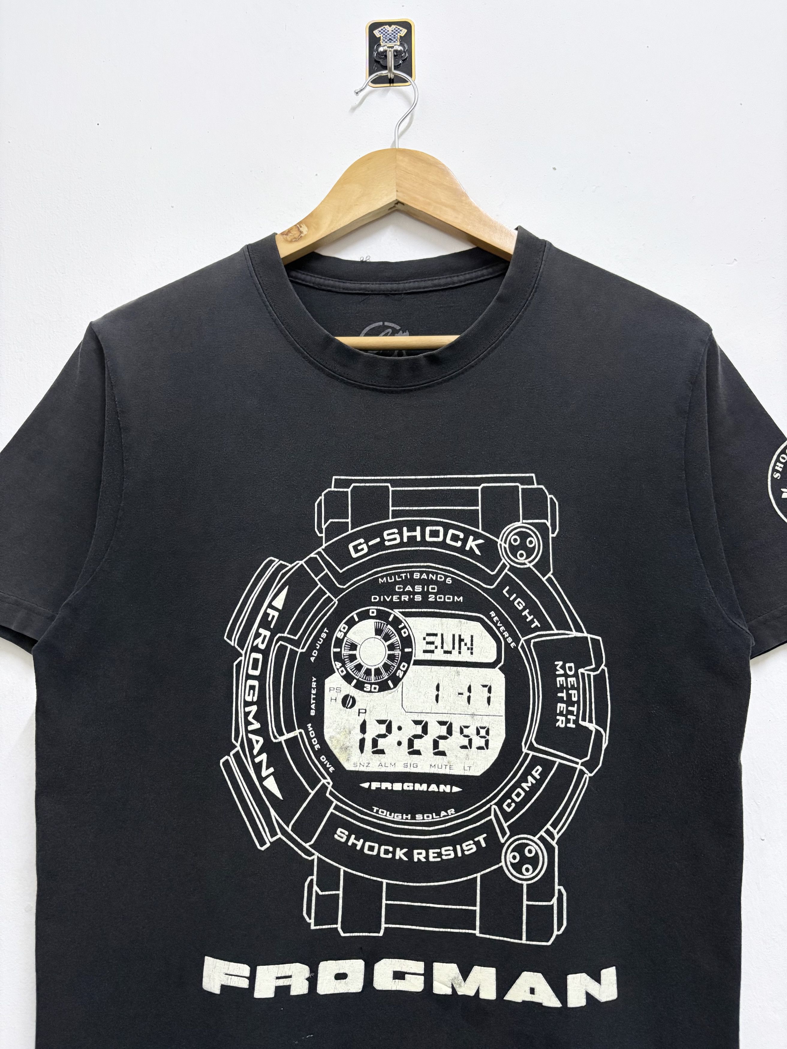 G Shock × Japanese Brand × Vintage 2000's G-Shock Suit Unit ( Frogman ) Merch T-Shirt Size US S / EU 44-46 / 1 - 3 Thumbnail
