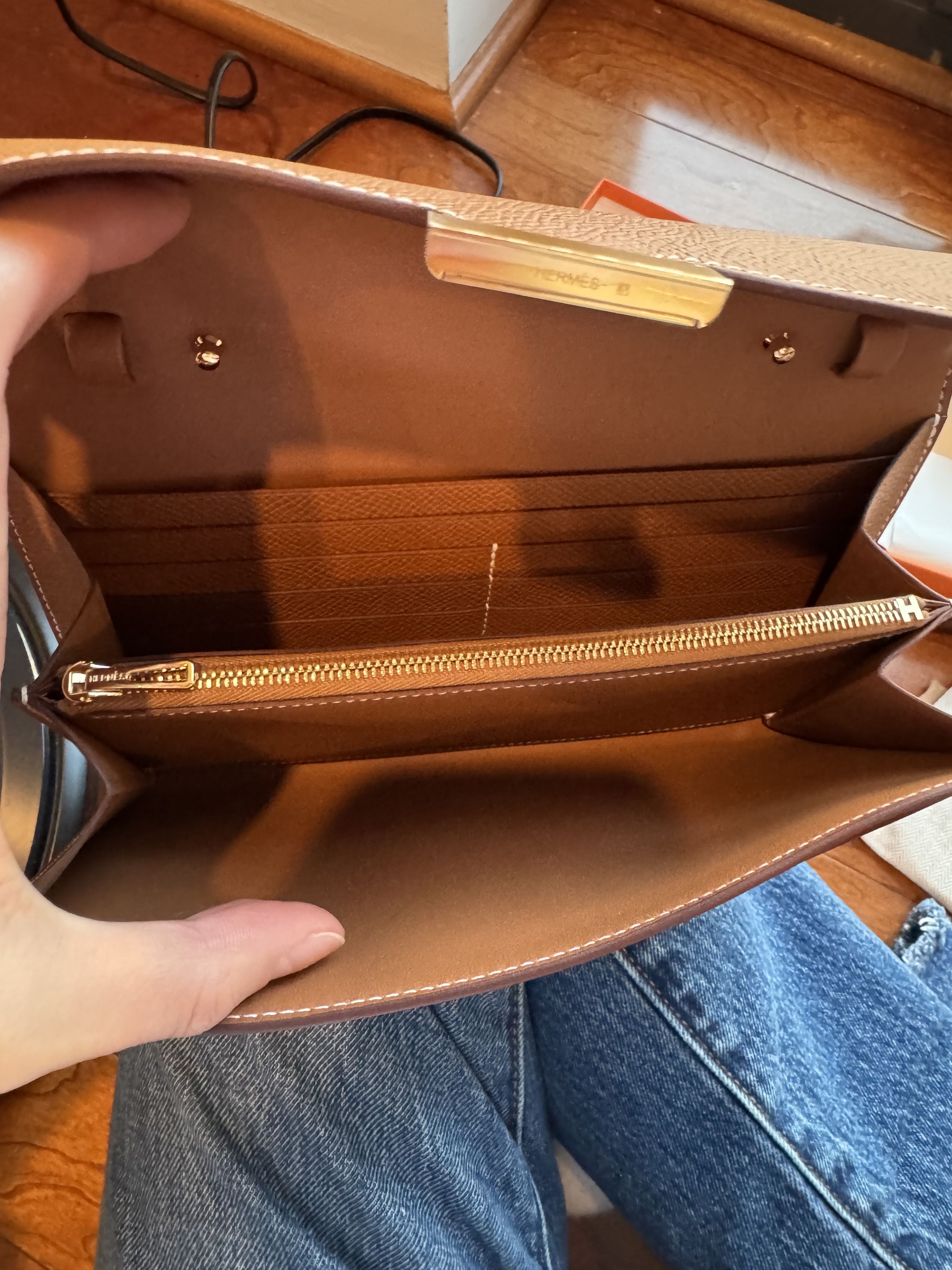 Hermes *NEW* CONSTANCE TO GO CROSSBODY BAG GOLD EPSOM Size ONE SIZE - 8 Thumbnail