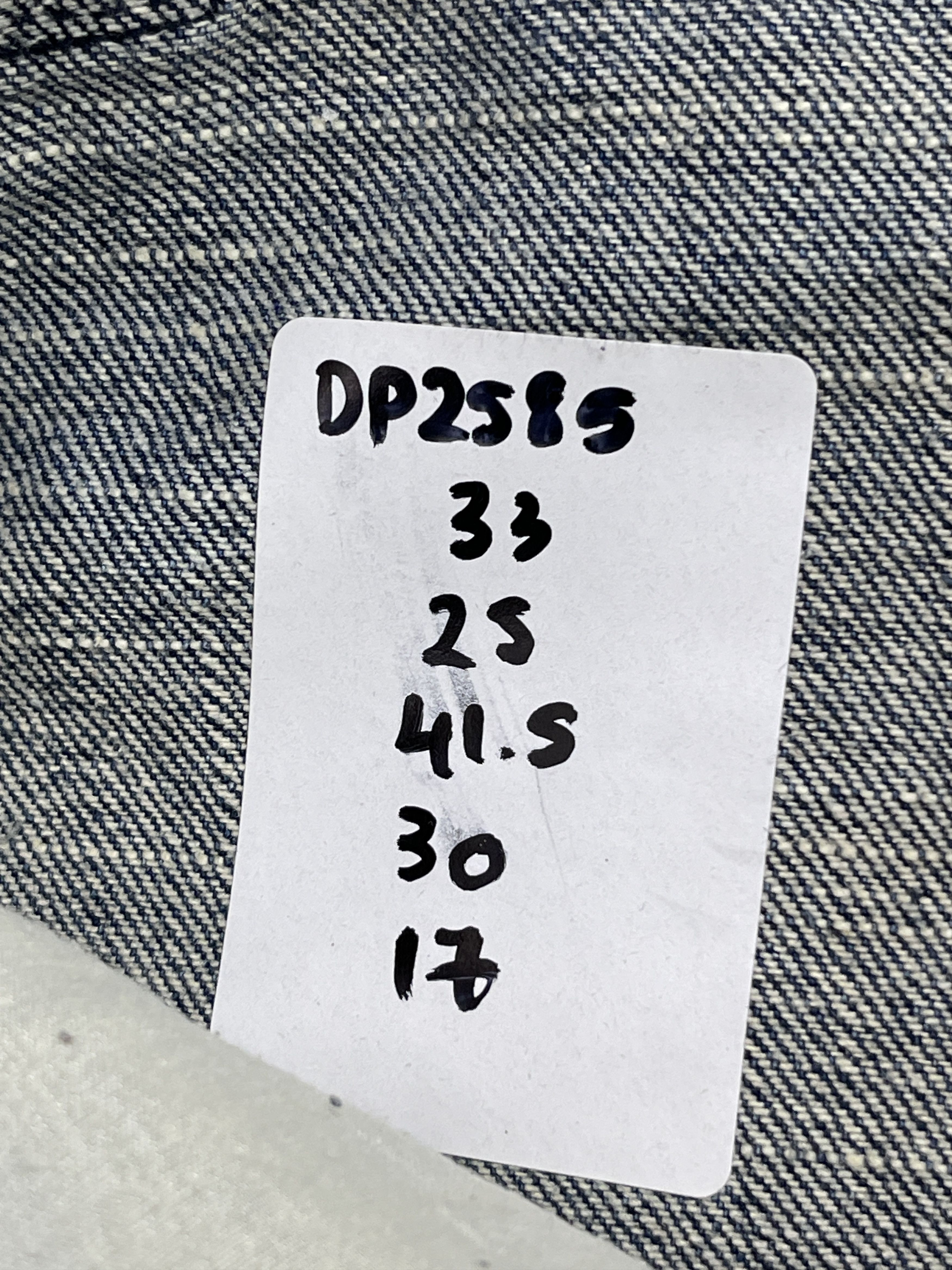 Other Vintage Armani Jeans Blue Faded Denim DP2585 Size US 33 - 12 Thumbnail