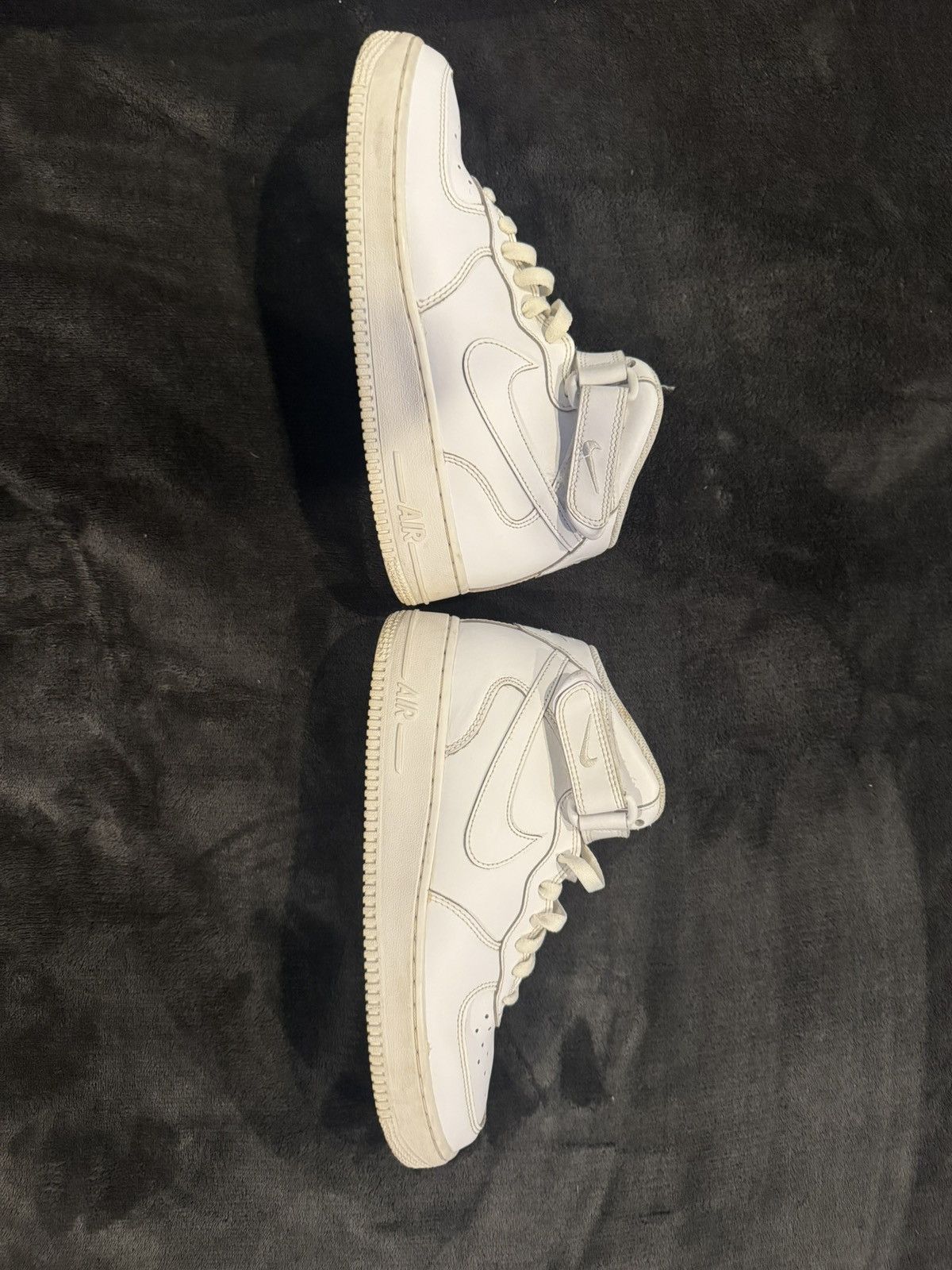 Nike Nike Air Force One Mid Size US 7 / EU 40 - 4 Thumbnail
