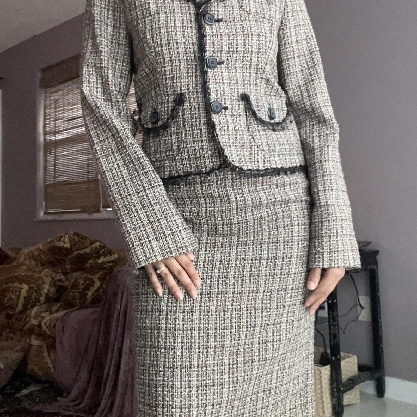 Other Grey and black tweed twopiece skirt suit #tweed made in USA Size M / US 6-8 / IT 42-44 - 2 Thumbnail
