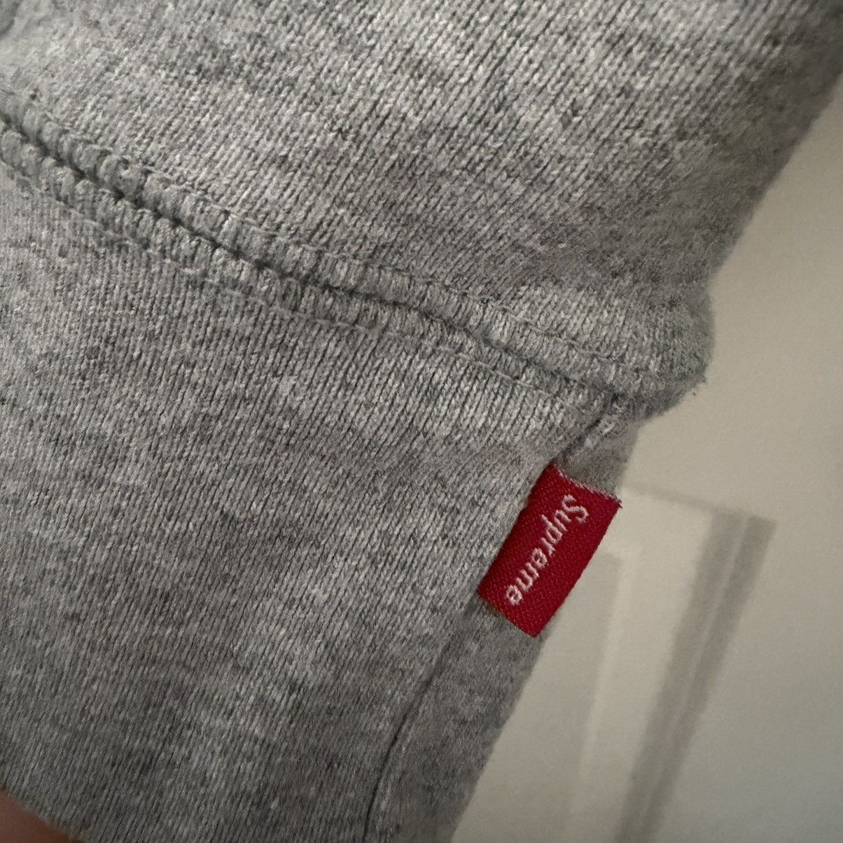 Supreme Micro Logo Hoodie Heather Grey Size US L / EU 52-54 / 3 - 5 Thumbnail