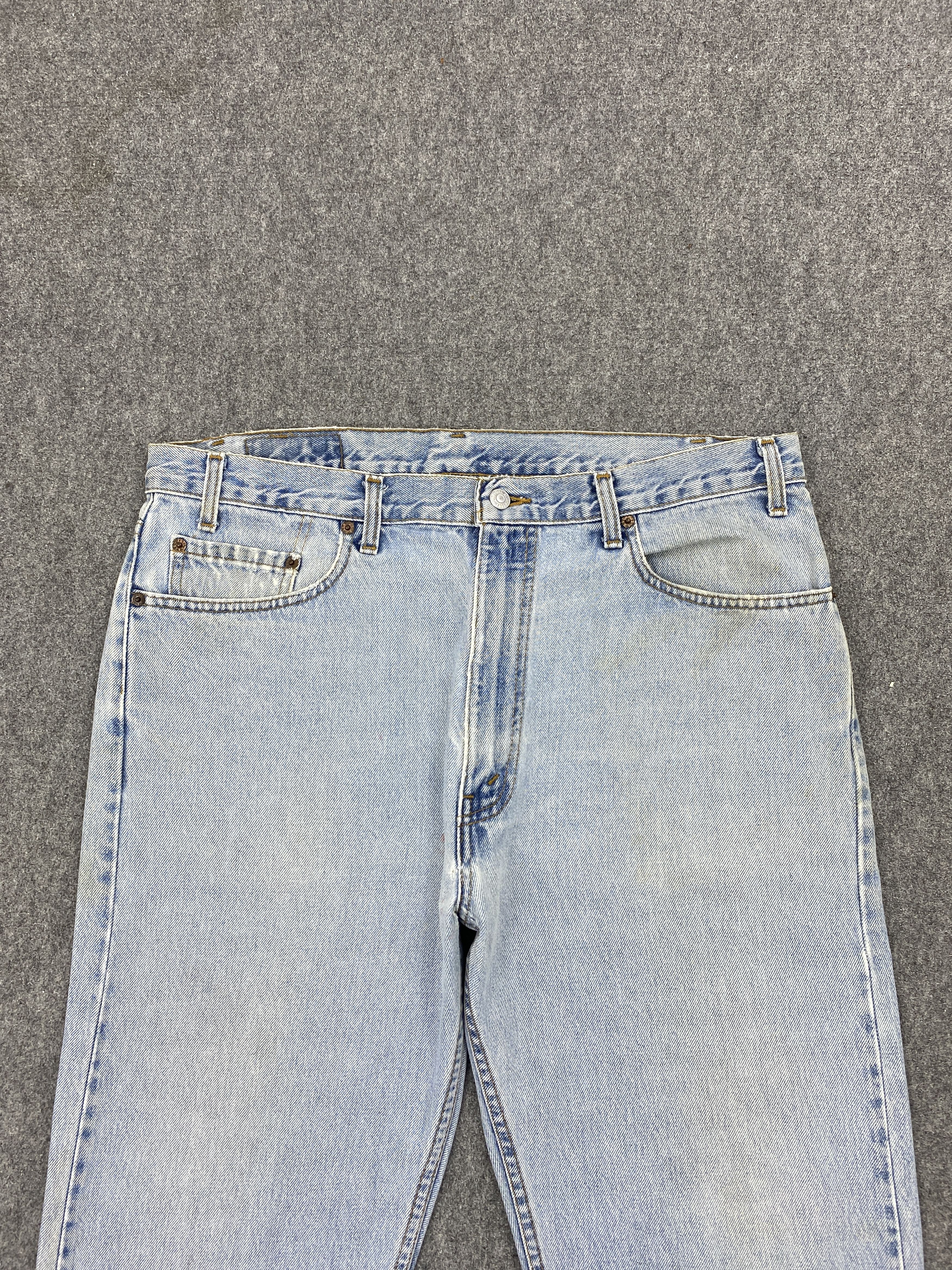Levi's × Vintage Light Washed Vintage 90s Levi's 505 Denim Jeans Size US 37 - 2 Thumbnail