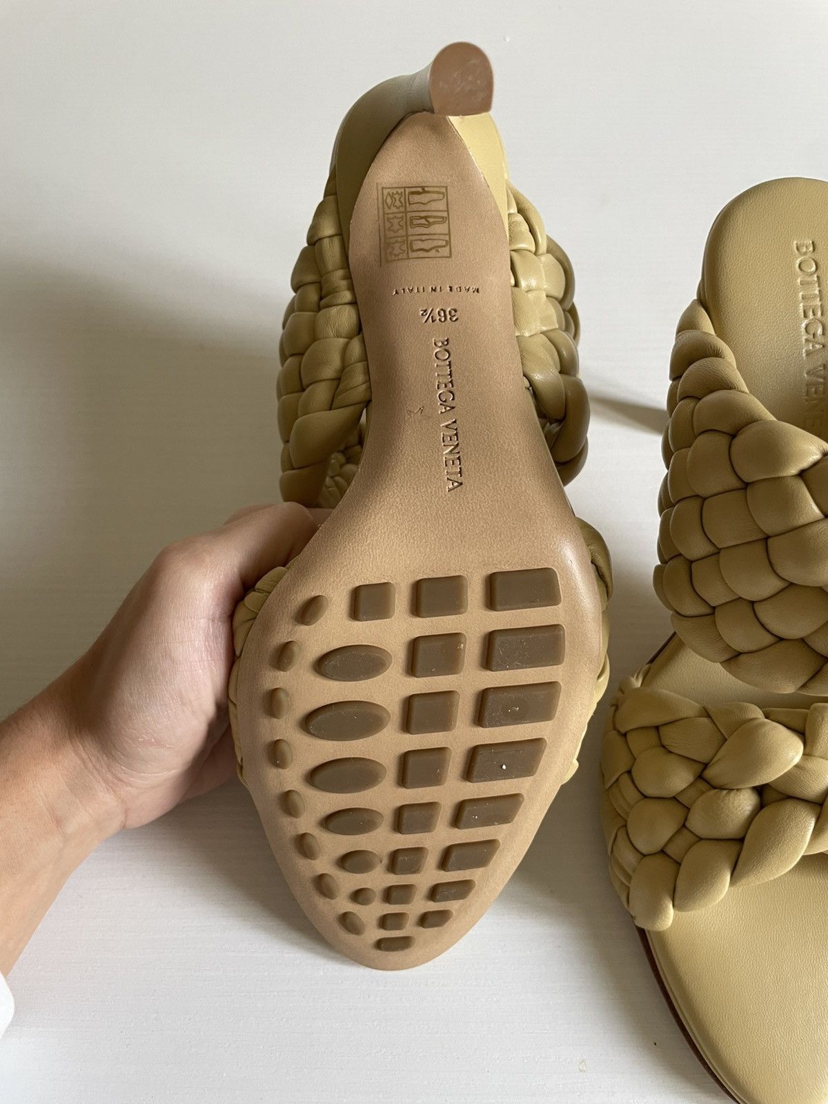 Bottega Veneta Bottega Veneta leather sandals Size US 6.5 / IT 36.5 - 4 Thumbnail