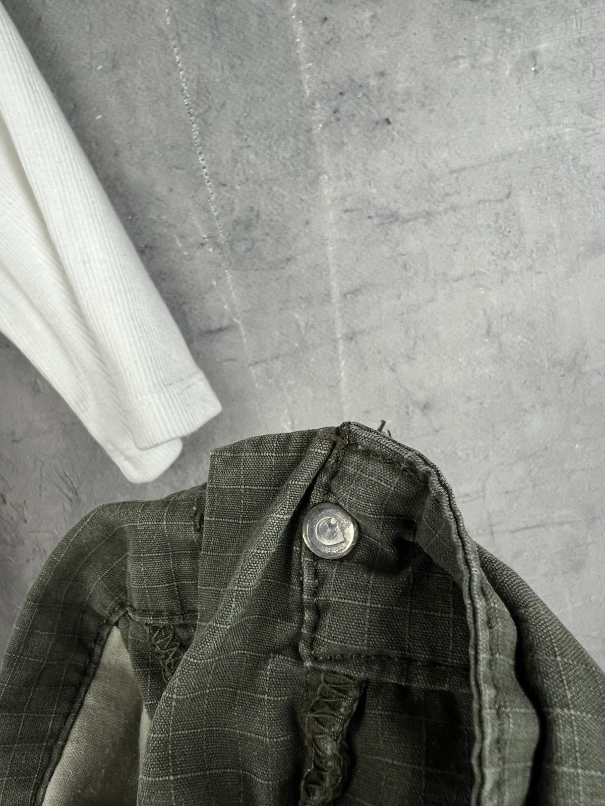 Carhartt Wip Vintage Y2K Carhartt WIP Military Cargo Pants Baggy Sz31x30 Size US 32 / EU 48 - 13 Thumbnail