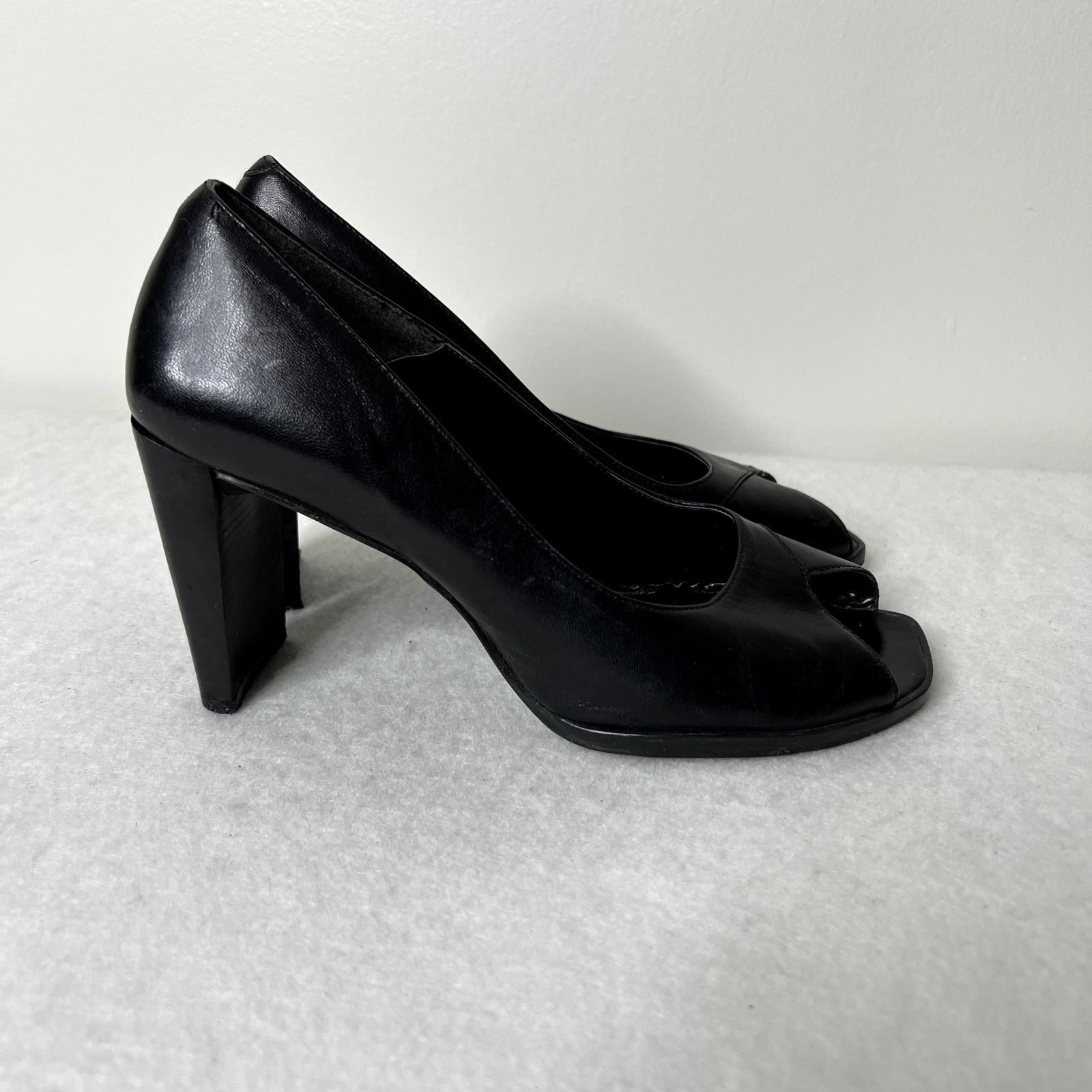 Nine West Nine West Black Leather Peep Toe Heels Size US 7 / IT 37 - 4 Thumbnail