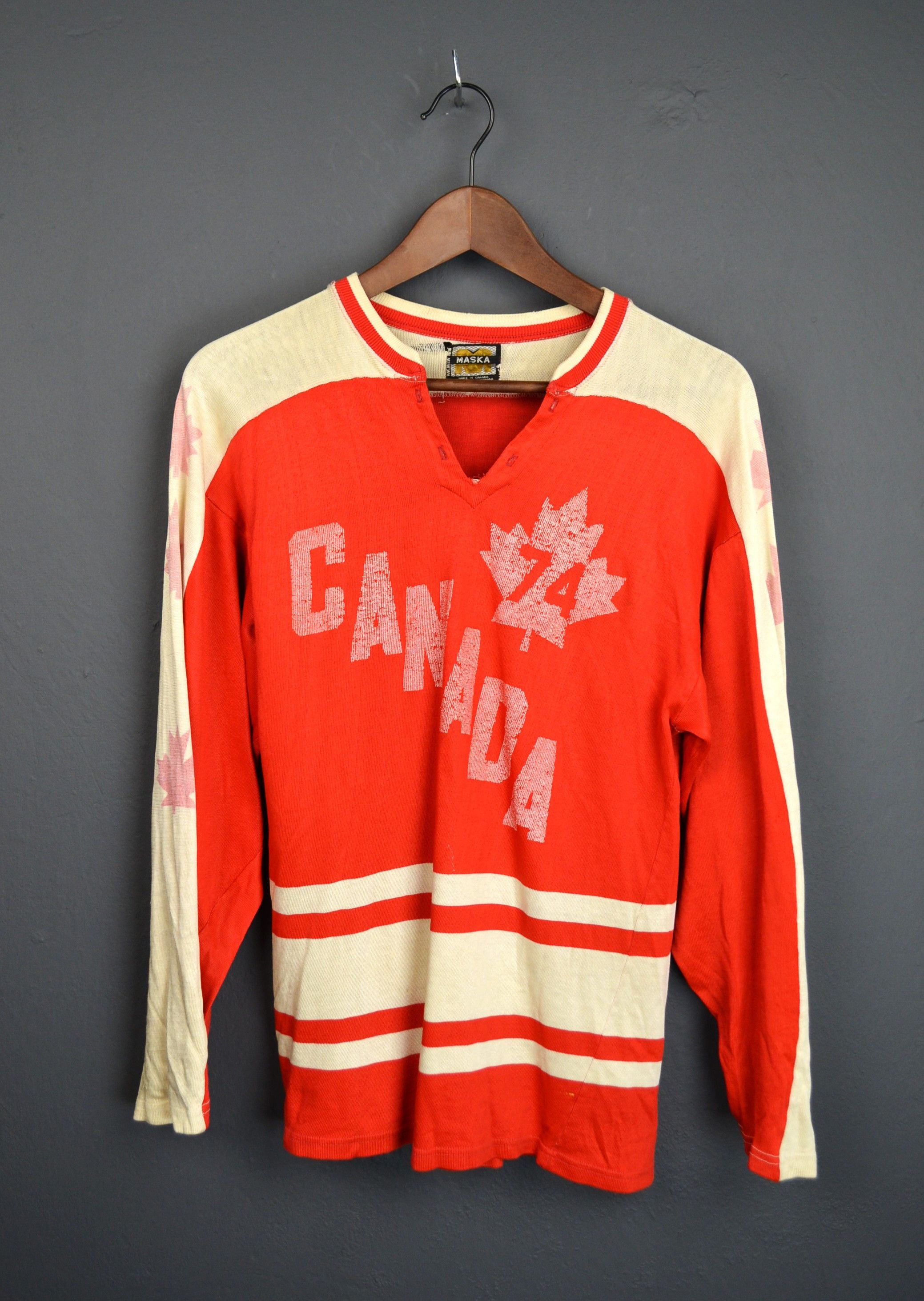 Vintage 1974 WHA Team Canada International Hockey Jersey Vintage Size US XS / EU 42 / 0 - 1 Thumbnail