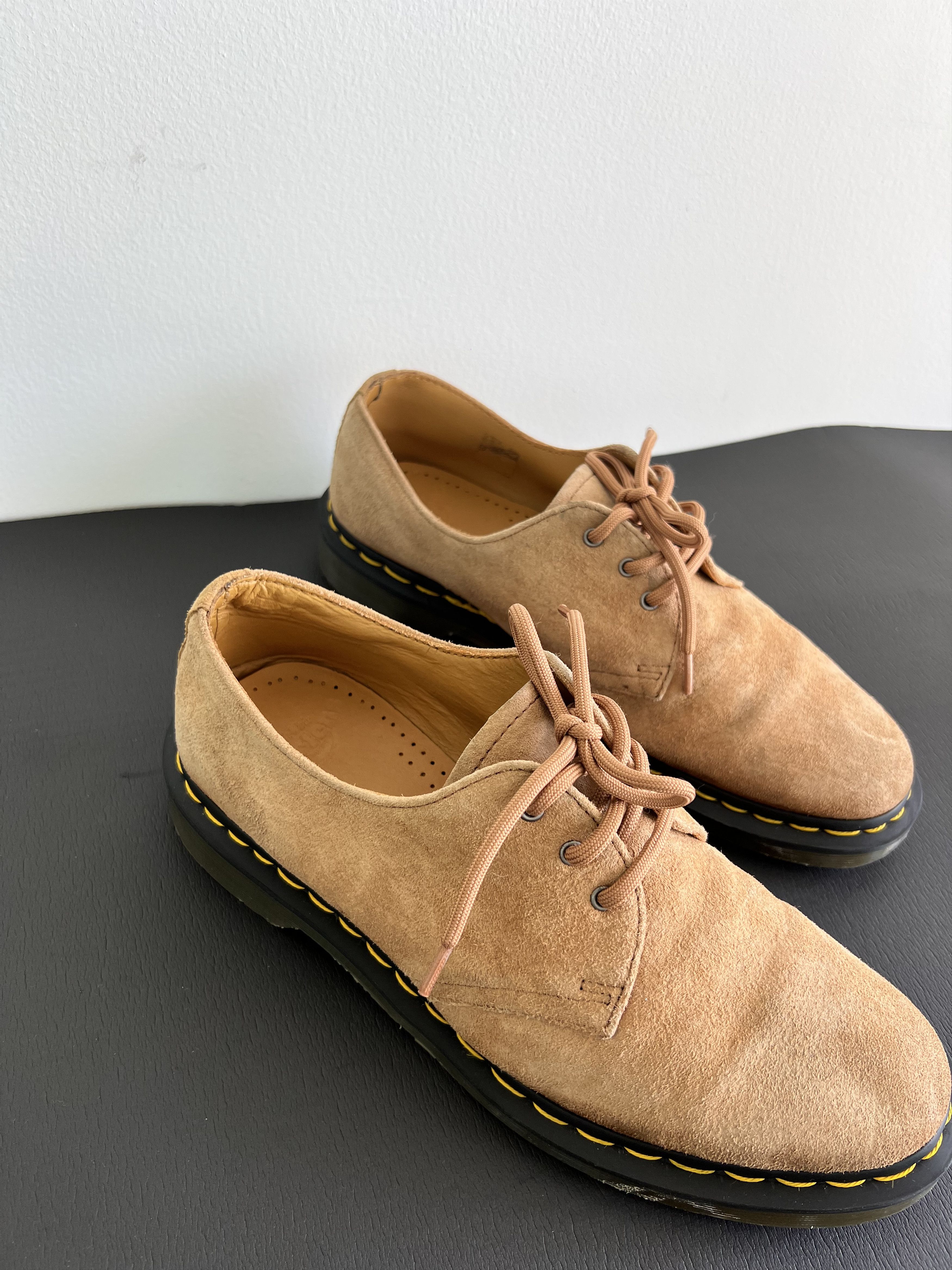 Dr. Martens Tan suede Dr. Martens 1461 Oxford shoes Size US 9 / EU 42 - 9 Thumbnail