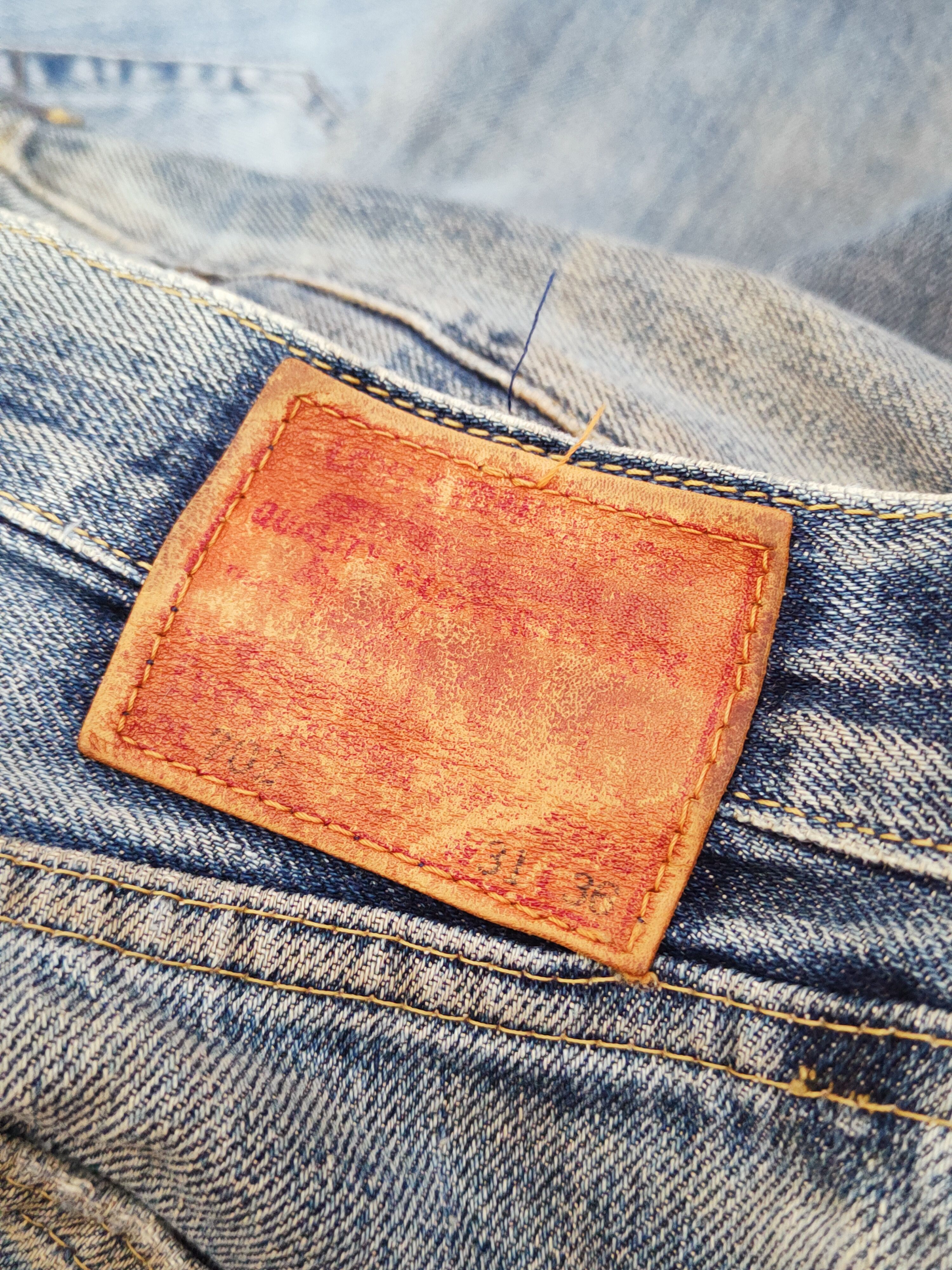 Levi's Levi's Big E light wash Faded Distressed grunge denim #W932 Size US 31 - 13 Thumbnail