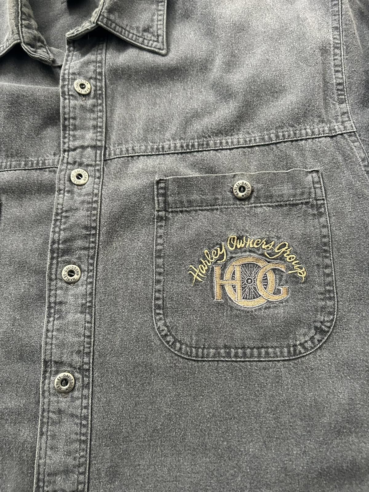 Harley Davidson Vintage Harley-Davidson H.O.G. Faded Black Denim Shirt Size US M / EU 48-50 / 2 - 2 Thumbnail