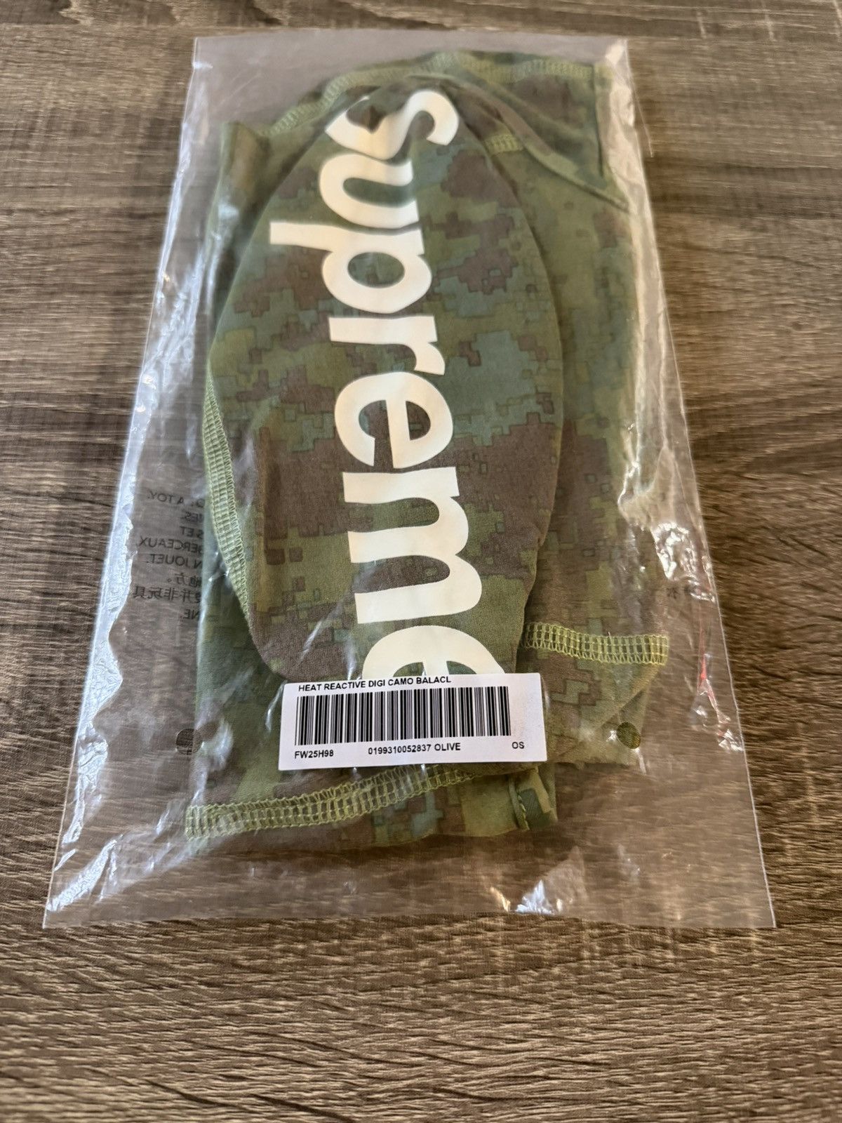 Supreme Supreme Heat Reactive Digi Camo Balaclava Green Size ONE SIZE - 1 Thumbnail