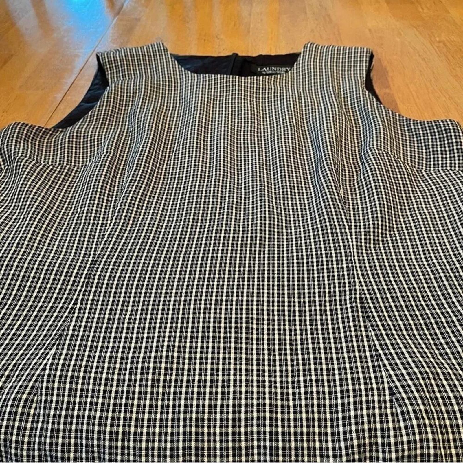 Laundry by Shelli Segal Laundry by Shelli Segal, size 14 Size L / US 10 / IT 46 - 2 Thumbnail