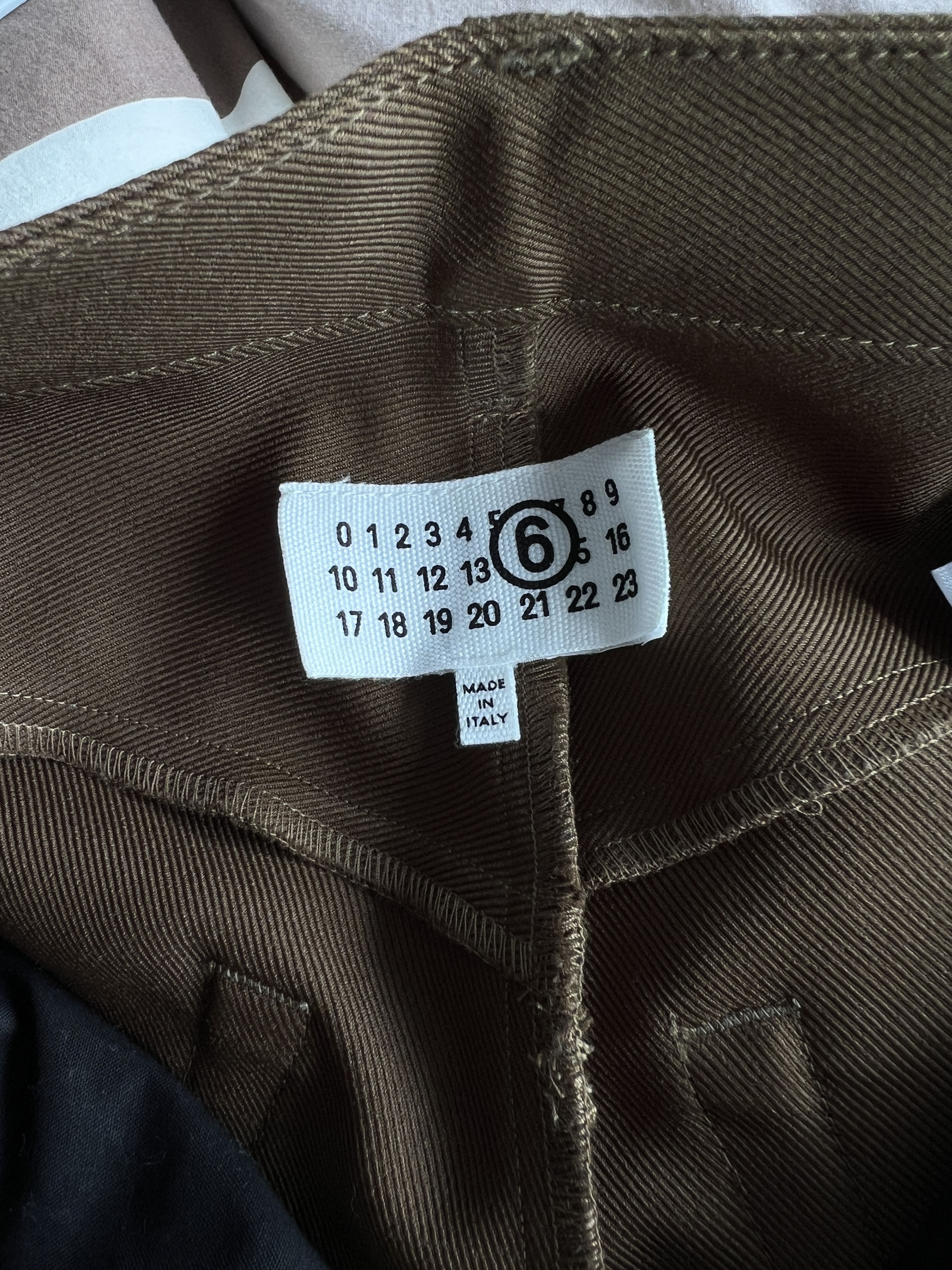 Maison Margiela MM6 Maison Margiela Pants 5 Pockets Khaki Size 24" / US 00 / IT 34 - 2 Thumbnail