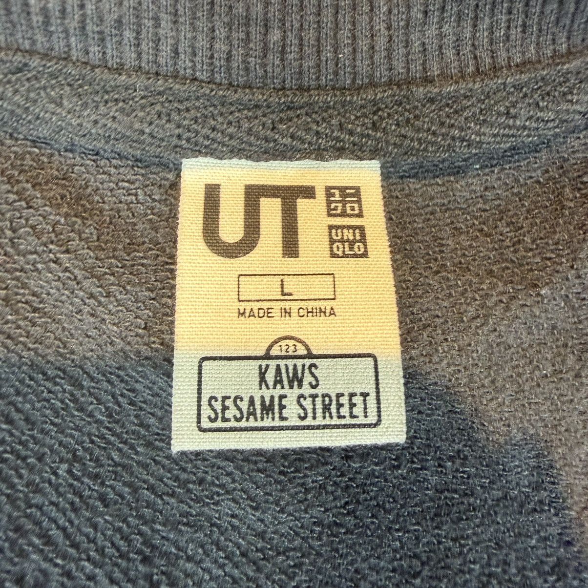 Kaws × Uniqlo Uniqlo KAWS Sesame Street Sweatshirt Mens Large Black UT Size US L / EU 52-54 / 3 - 6 Thumbnail