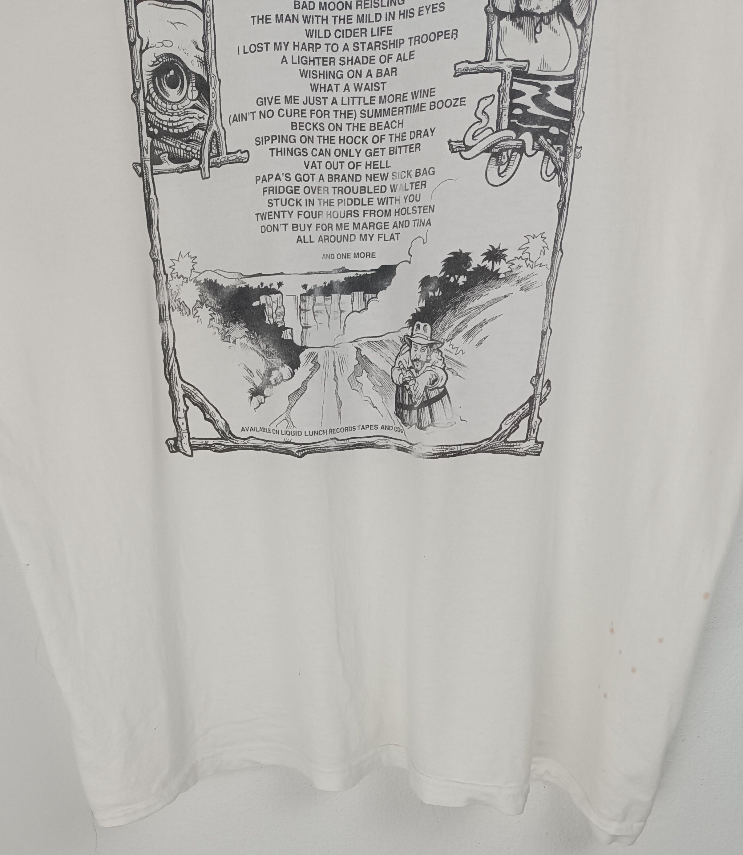 Vintage VINTAGE 90'S OLIVER REED AND THE VALLEY OF BEER HUMOR ADULT Size US XL / EU 56 / 4 - 13 Thumbnail