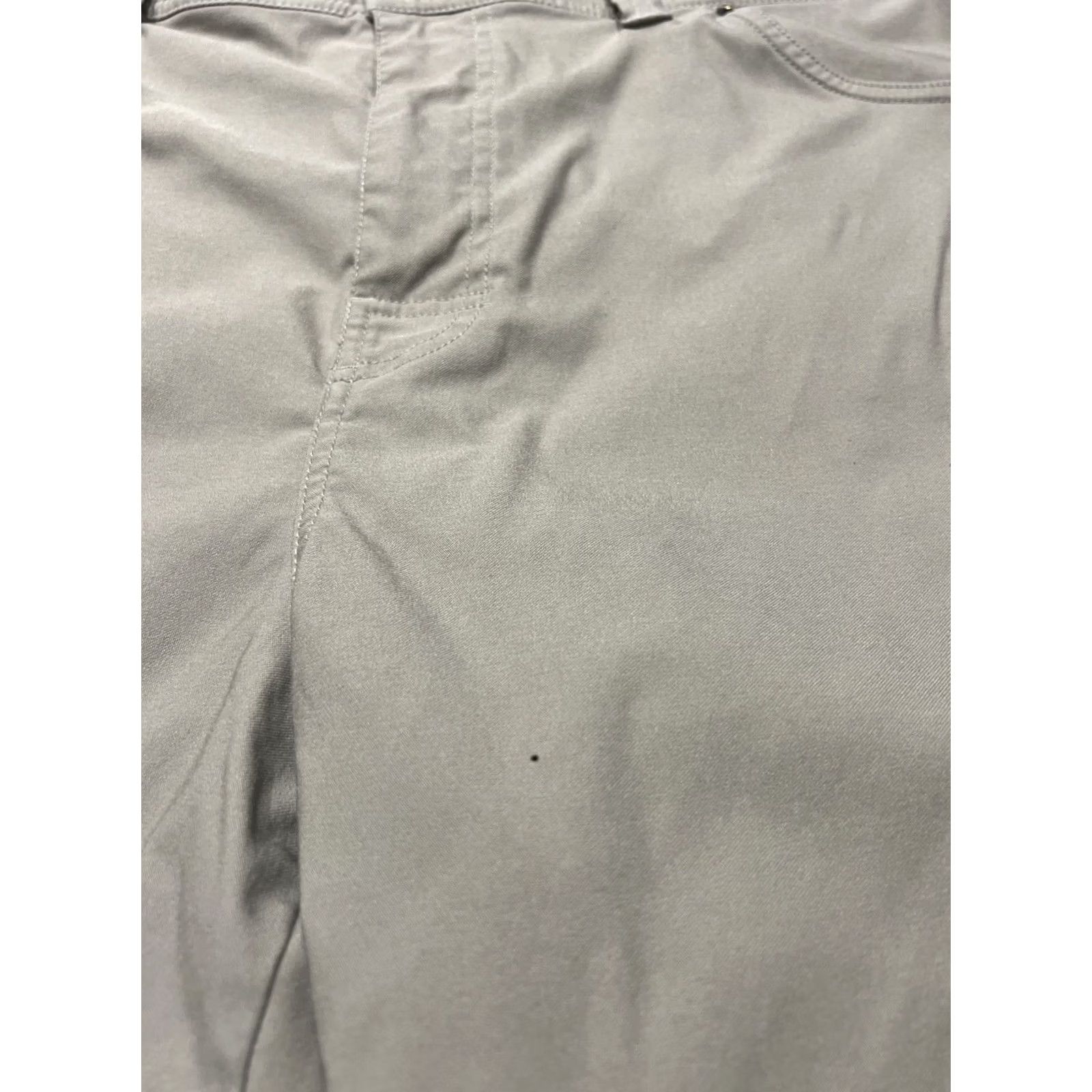 Prana prAna Stretch Shorts Men's 42 Khaki Tan Pocket Outdoor Hiking Cargo Zip 11in Inseam Adjustable Waist Breathable Belted Pockets Regular Rise 42 Mens Size US 42 / EU 58 - 4 Thumbnail