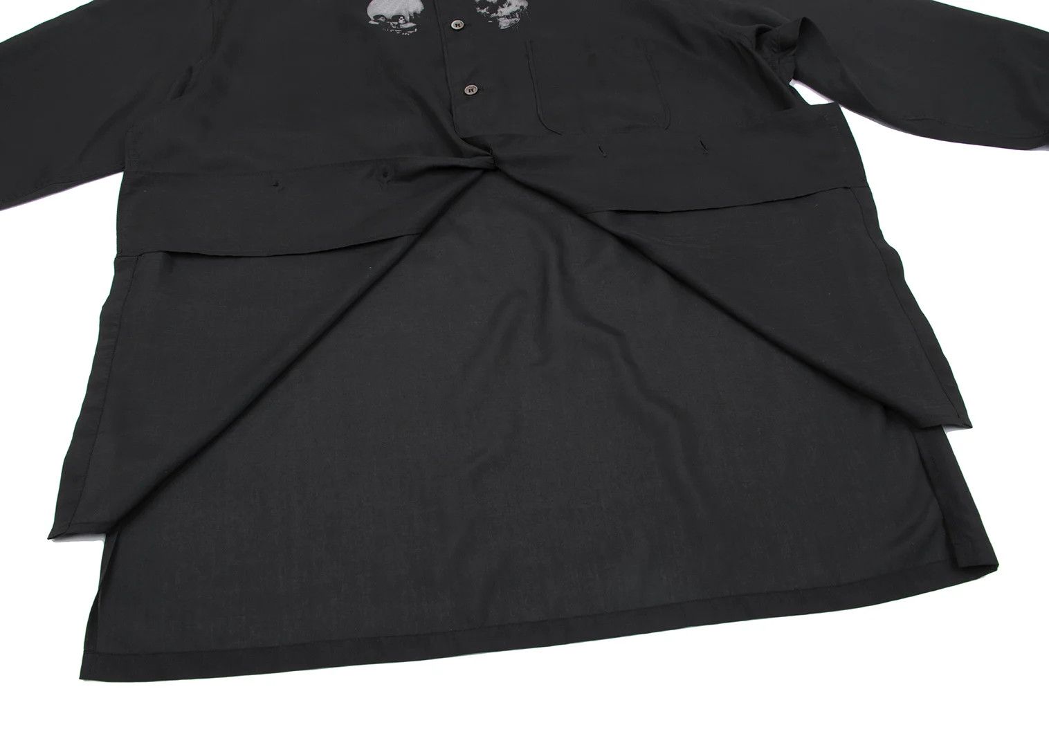 Yohji Yamamoto Yohji Yamamoto Skull Trompe L'Oeil Print Polo Size US M / EU 48-50 / 2 - 11 Thumbnail