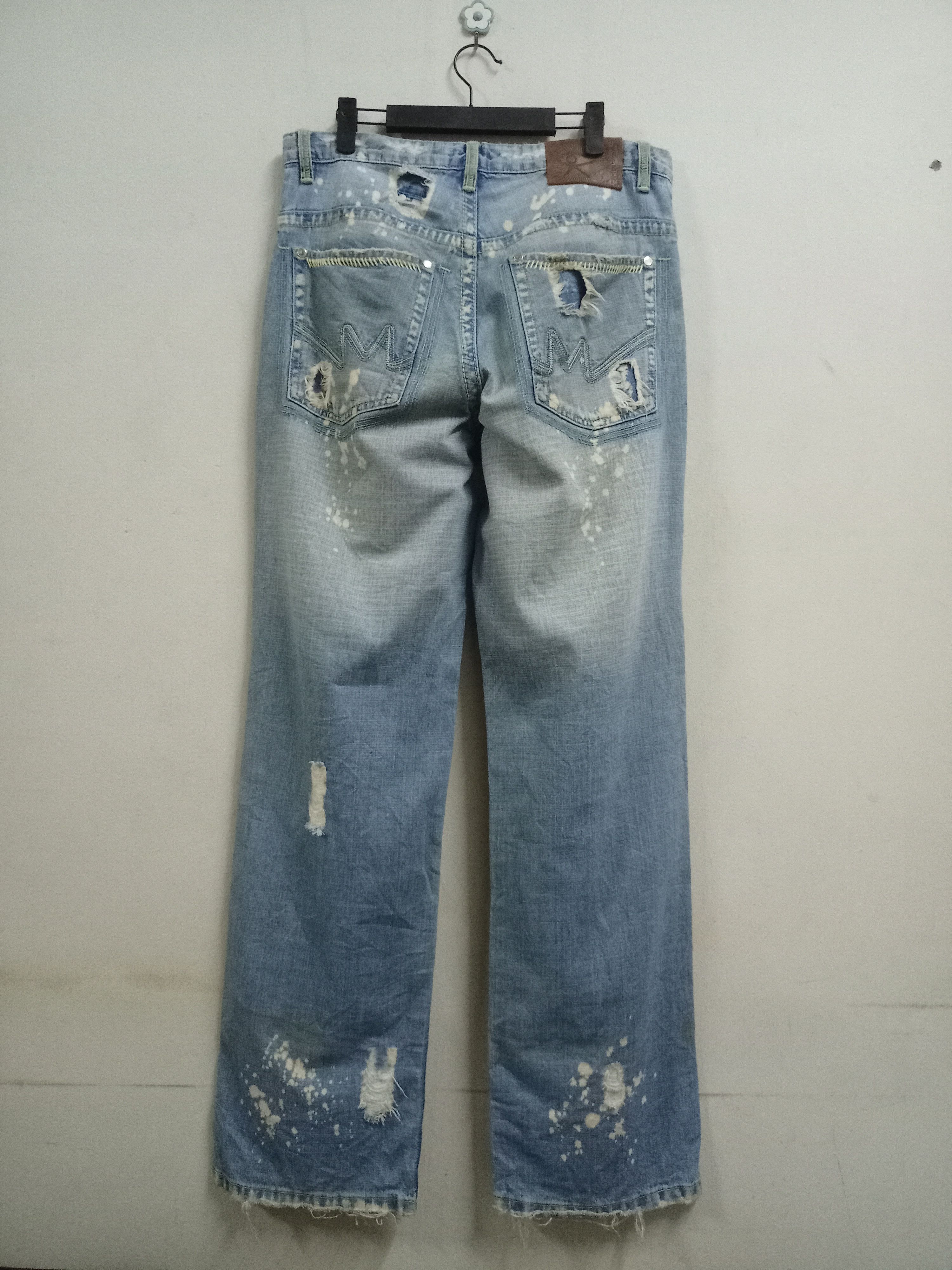 Japanese Brand Vintage Japanese Brand Ripped Painted Splatters Baggy Jeans Size US 34 / EU 50 - 2 Thumbnail